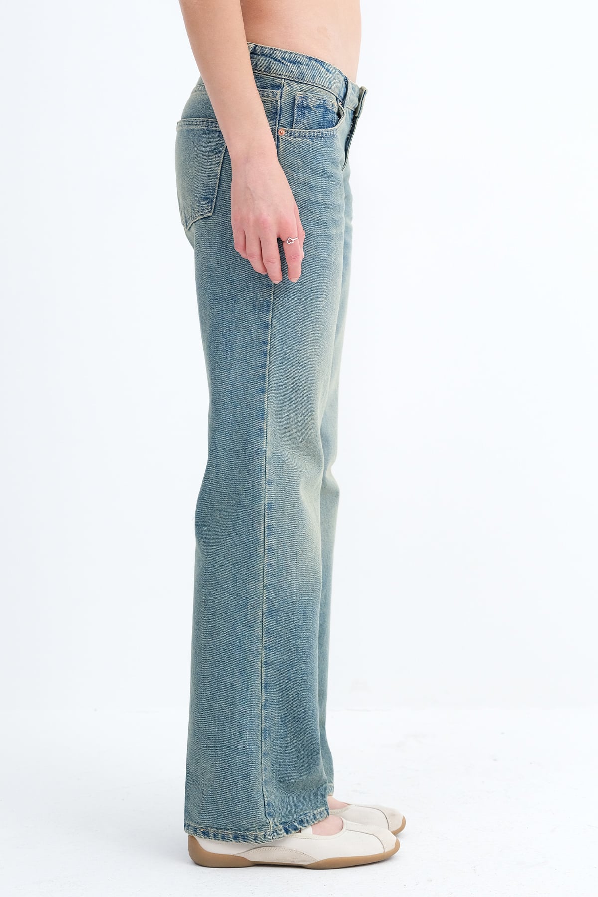 Green-Tint_Wide-Leg-Jeans-addax