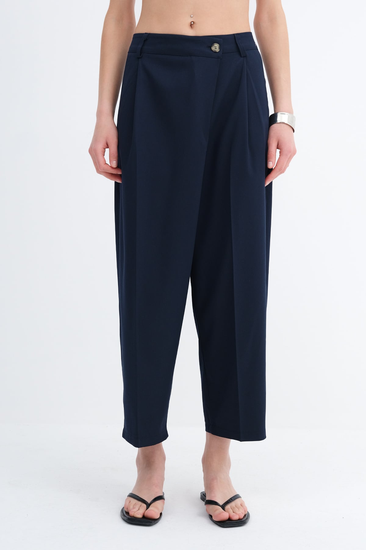 Dark-Night-Blue_Button-Detail-Pants-addax