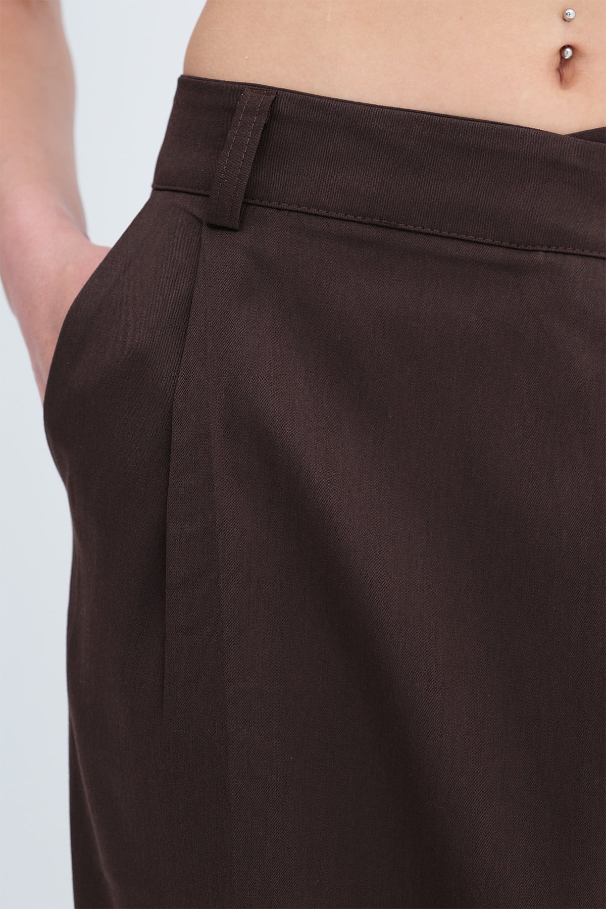 Bitter-Coffee_Button-Detail-Pants-addax
