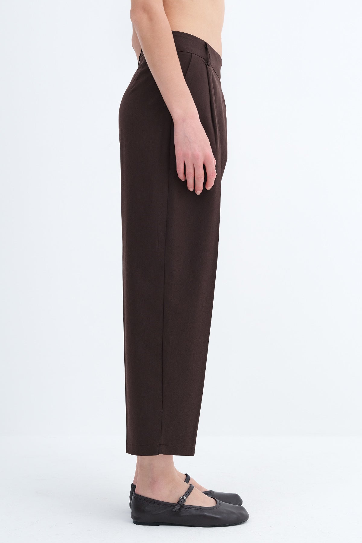 Bitter-Coffee_Button-Detail-Pants-addax