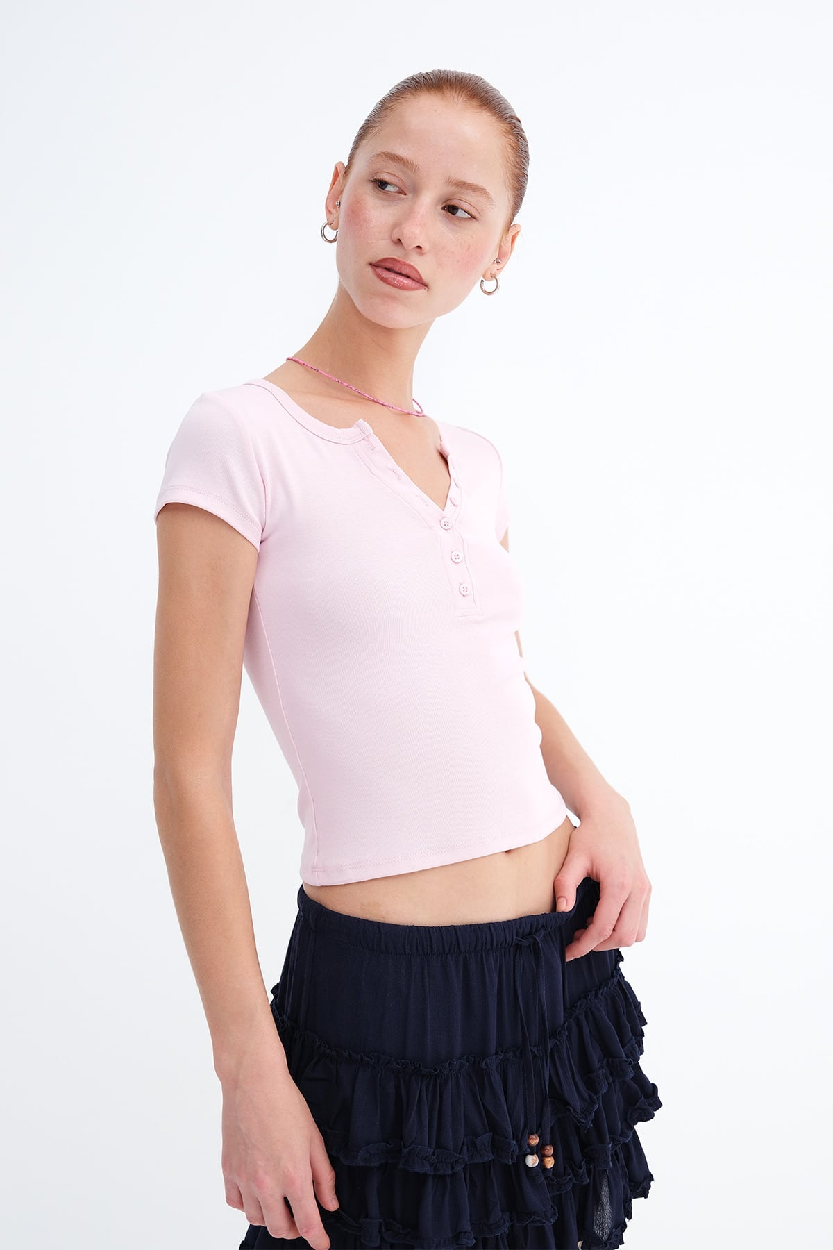 Lotus_Button-Detail-Basic-T-Shirt-addax