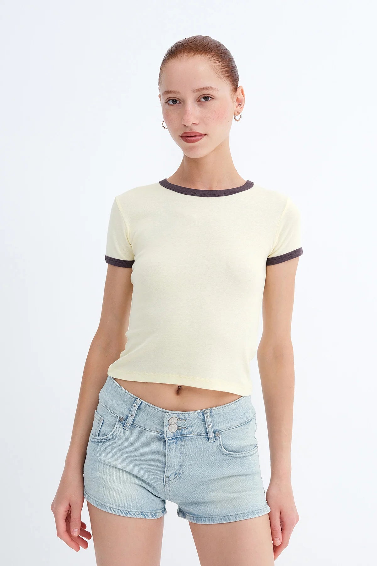 Light-Yellow_Piping-Detail-T-Shirt-addax
