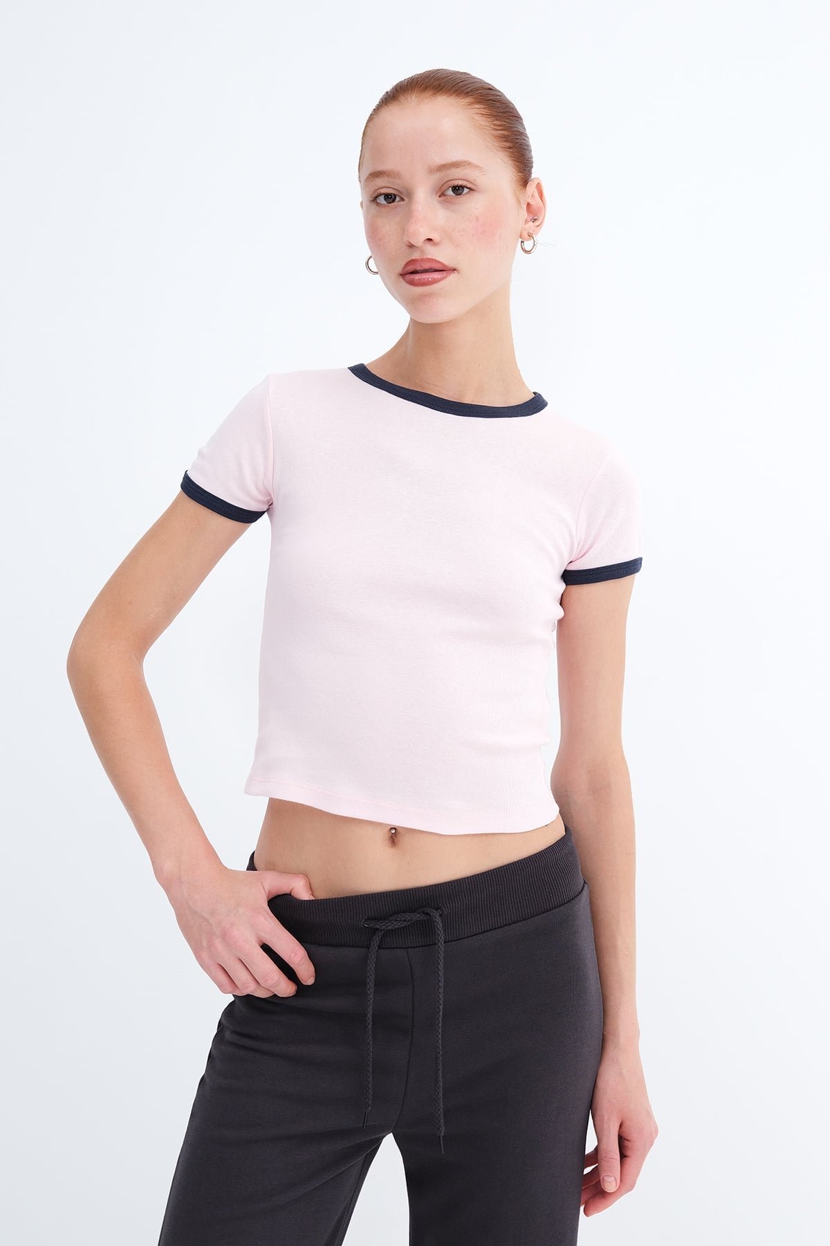 Lotus_Piping-Detail-T-Shirt-addax