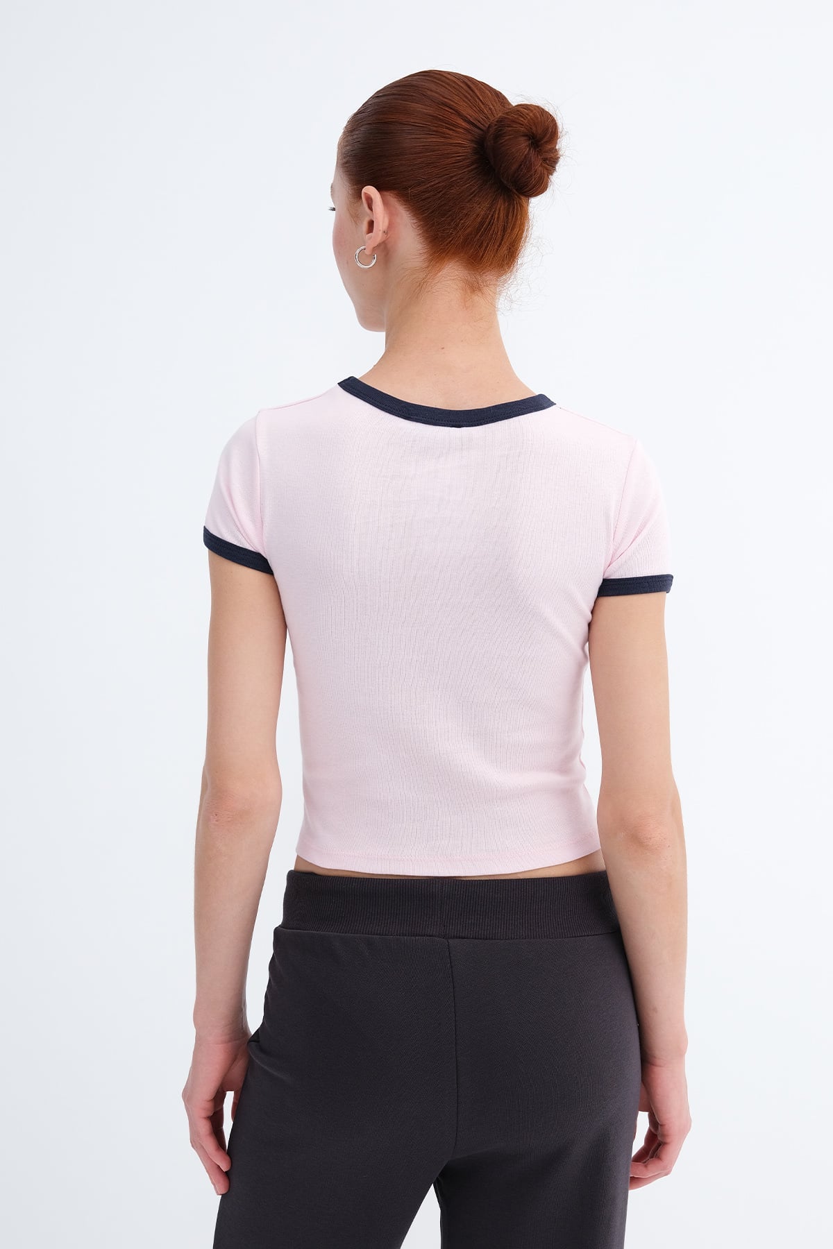 Lotus_Piping-Detail-T-Shirt-addax