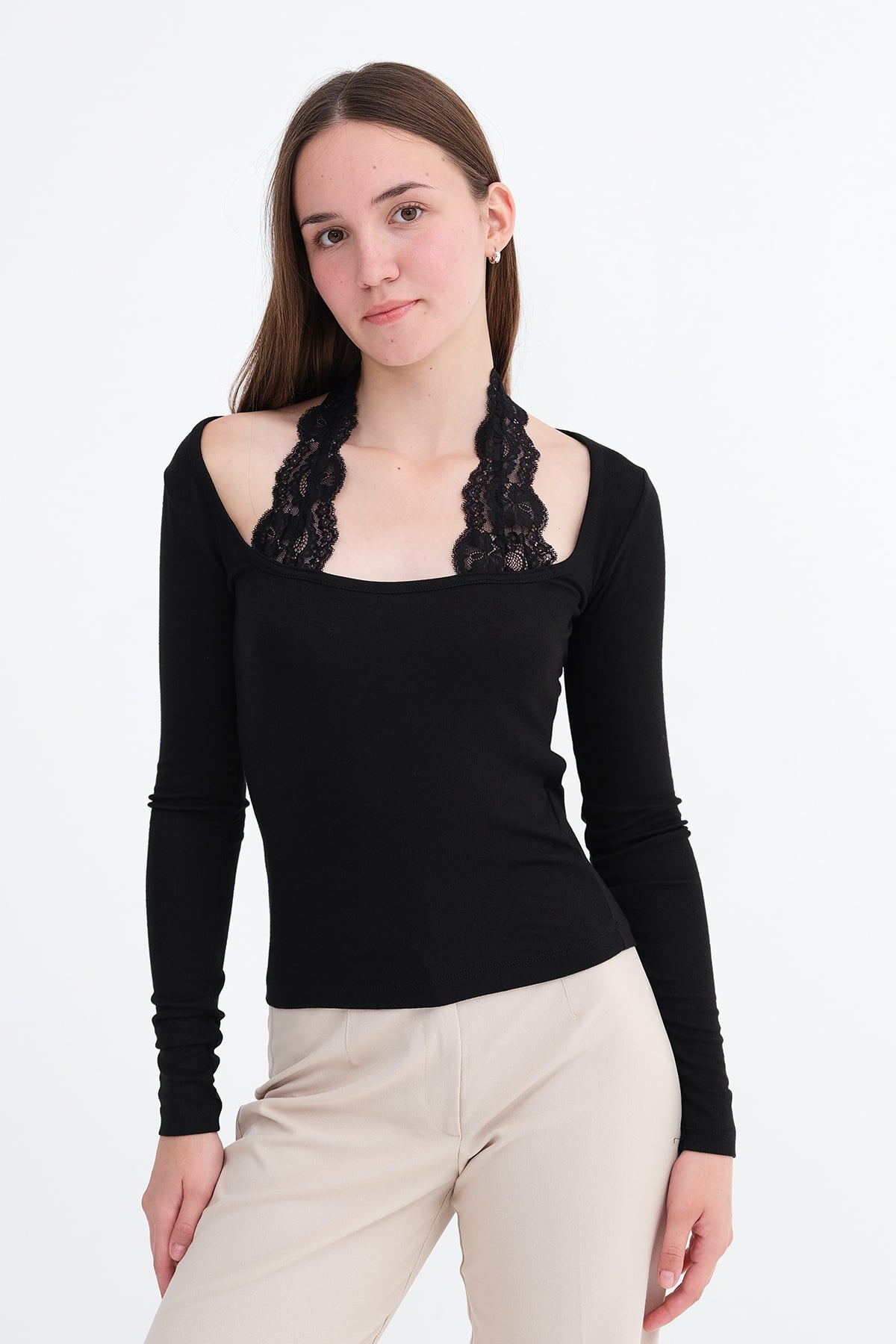 Black_Lace-Detail-Blouse-addax