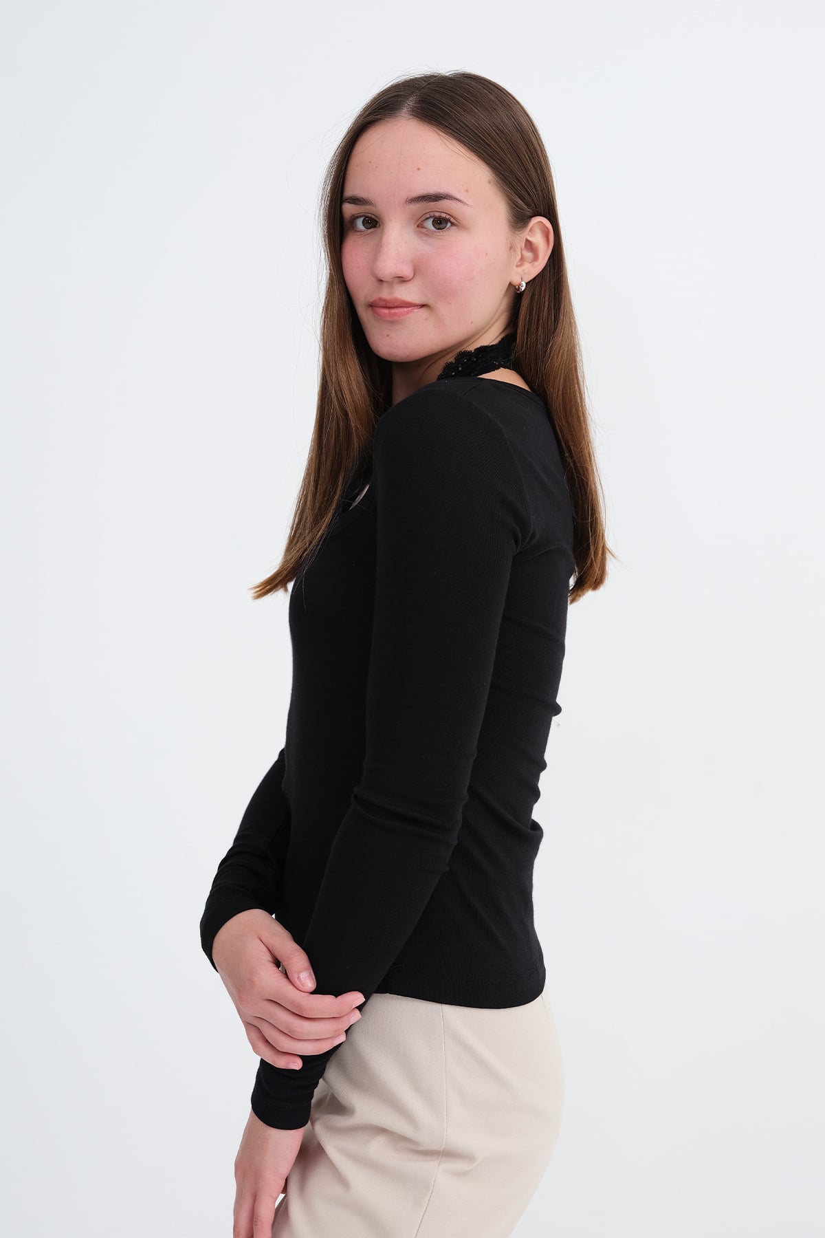 Black_Lace-Detail-Blouse-addax