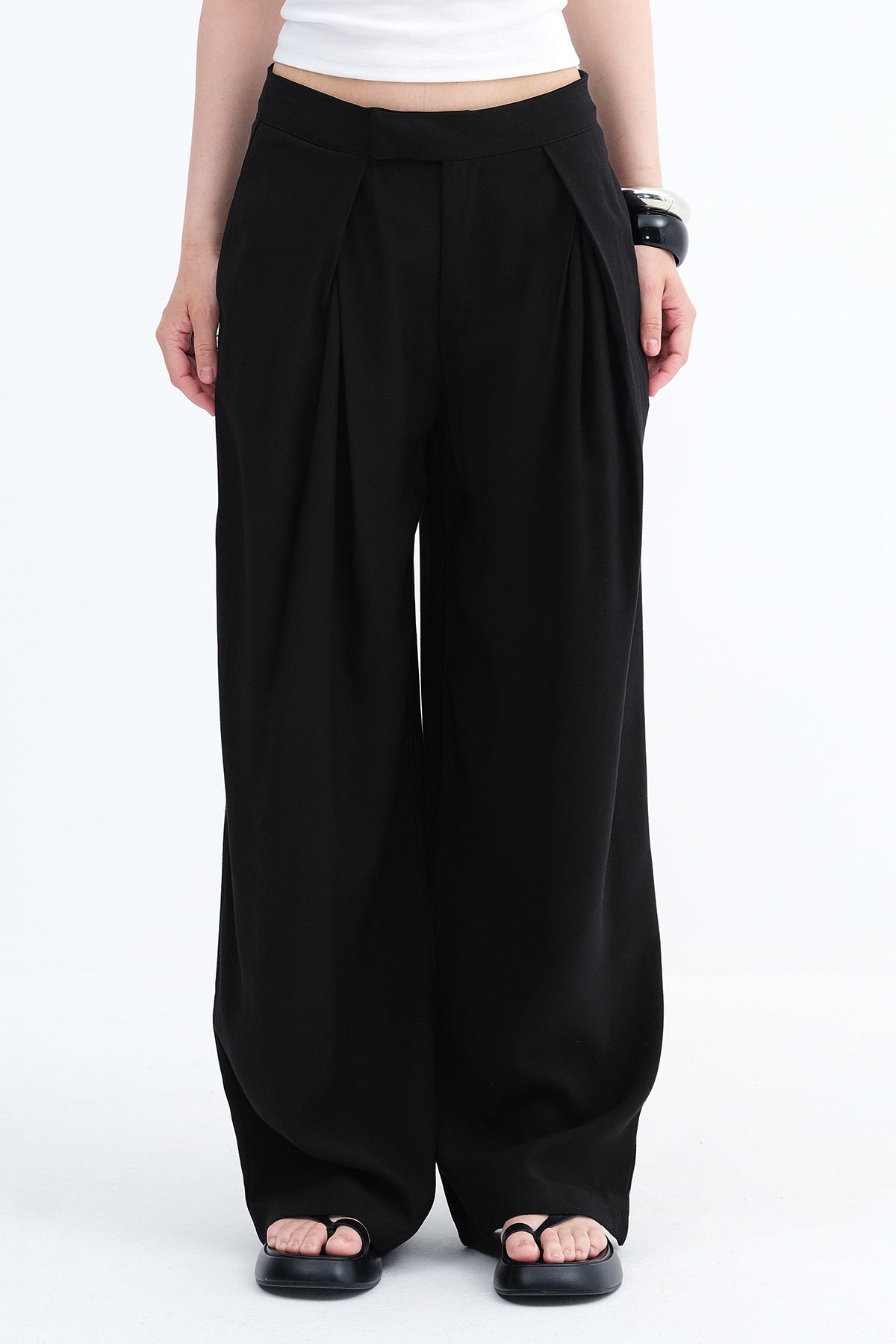 Black_Hidden-Hook-Wide-Leg-Pants-addax