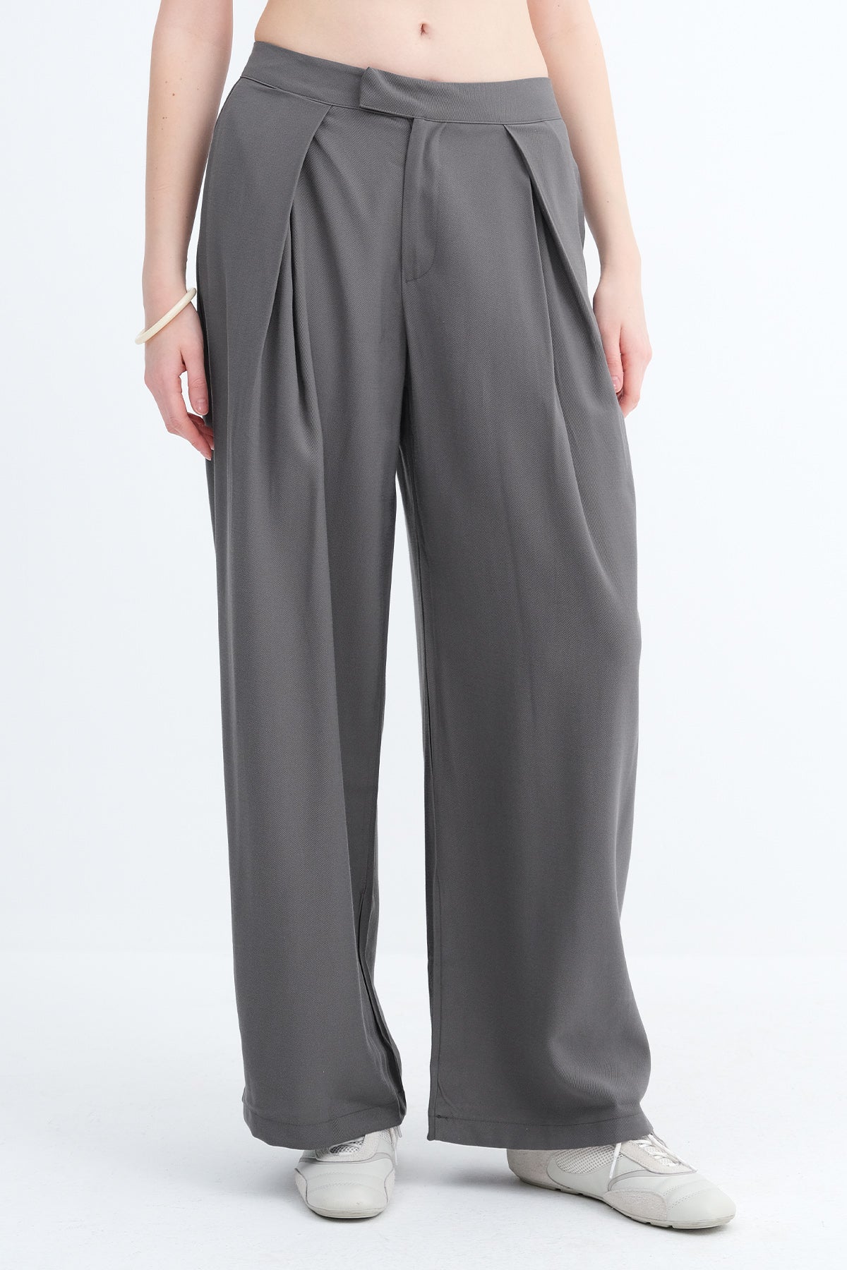 Charcoal_Hidden-Hook-Wide-Leg-Pants-addax