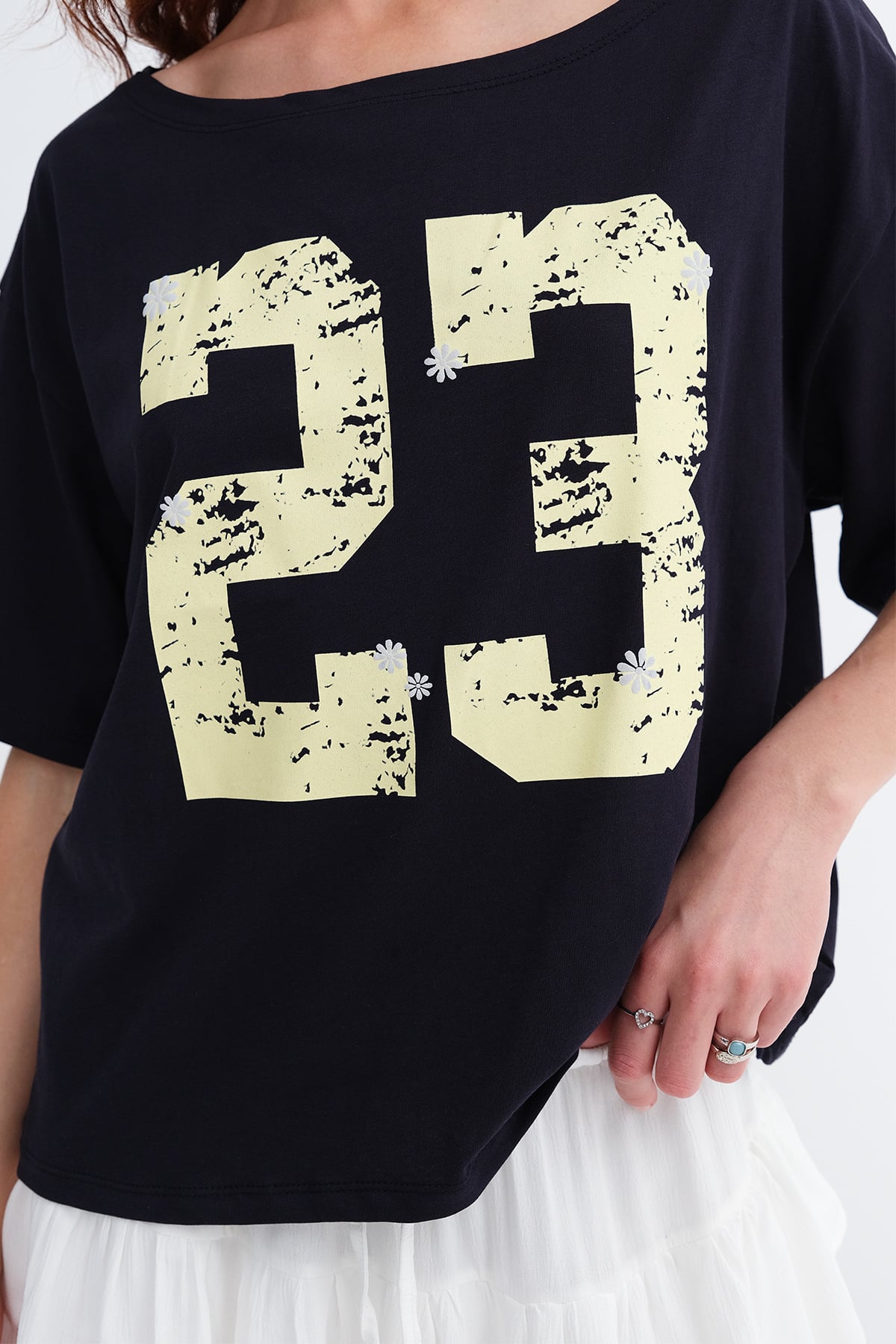 Dark-Night-Blue_Number-and-Daisy-Print-T-Shirt-addax