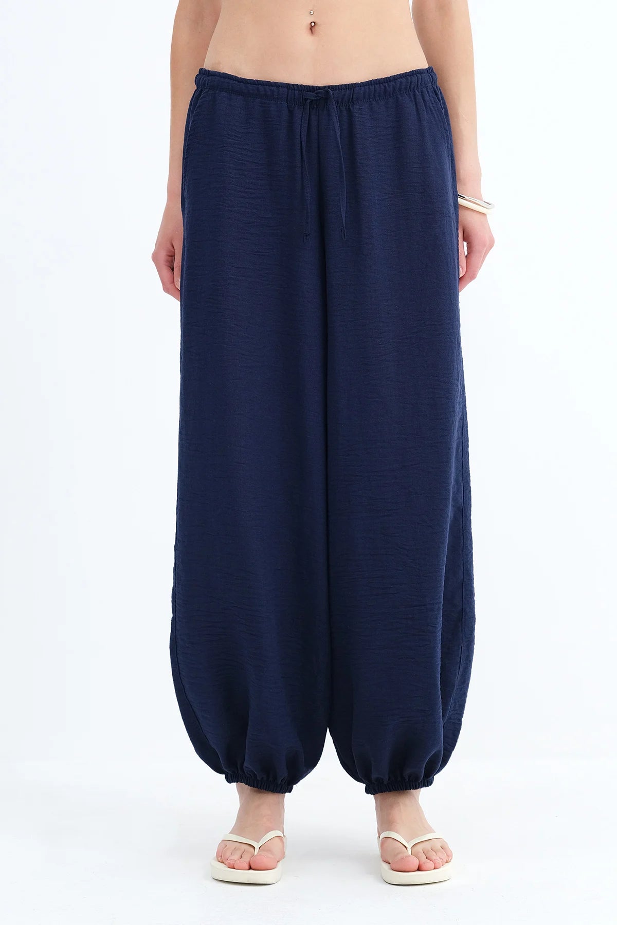 Dark-Night-Blue_Elastic-Waist-Harem-Pants-addax