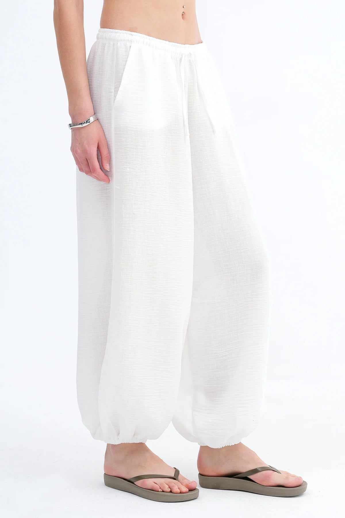Ecru_Elastic-Waist-Harem-Pants-addax