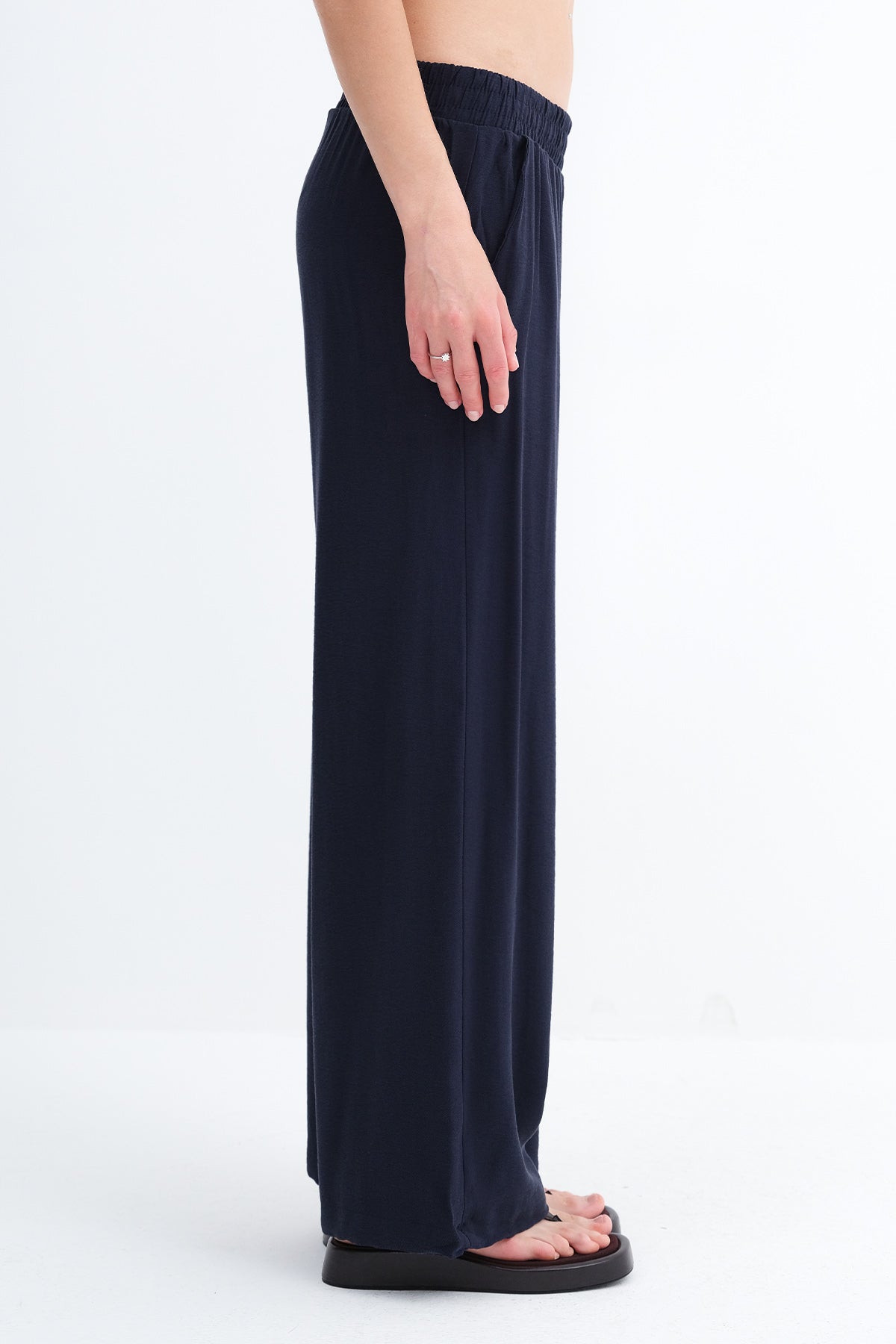 Dark-Night-Blue_Pants-with-Elastic-Waist-addax
