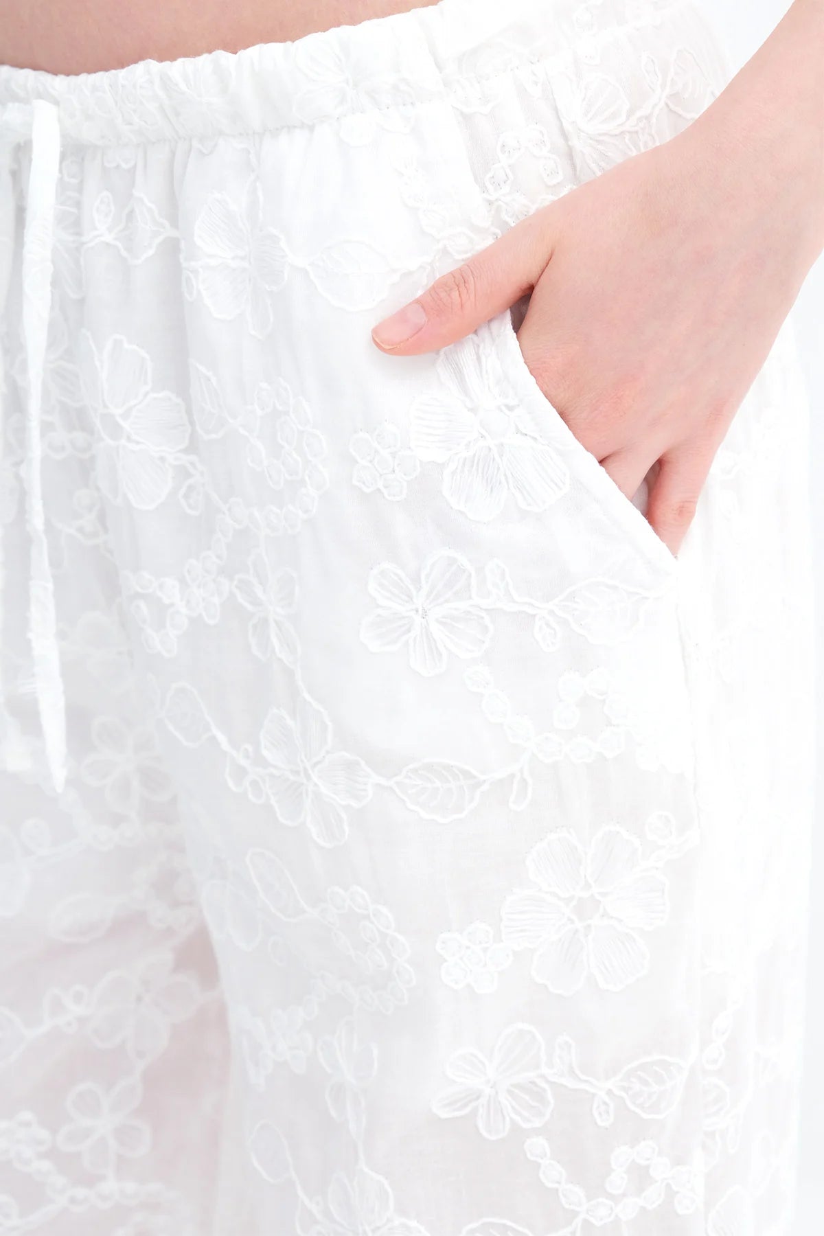 White_Guipure-Patterned-Trousers-addax