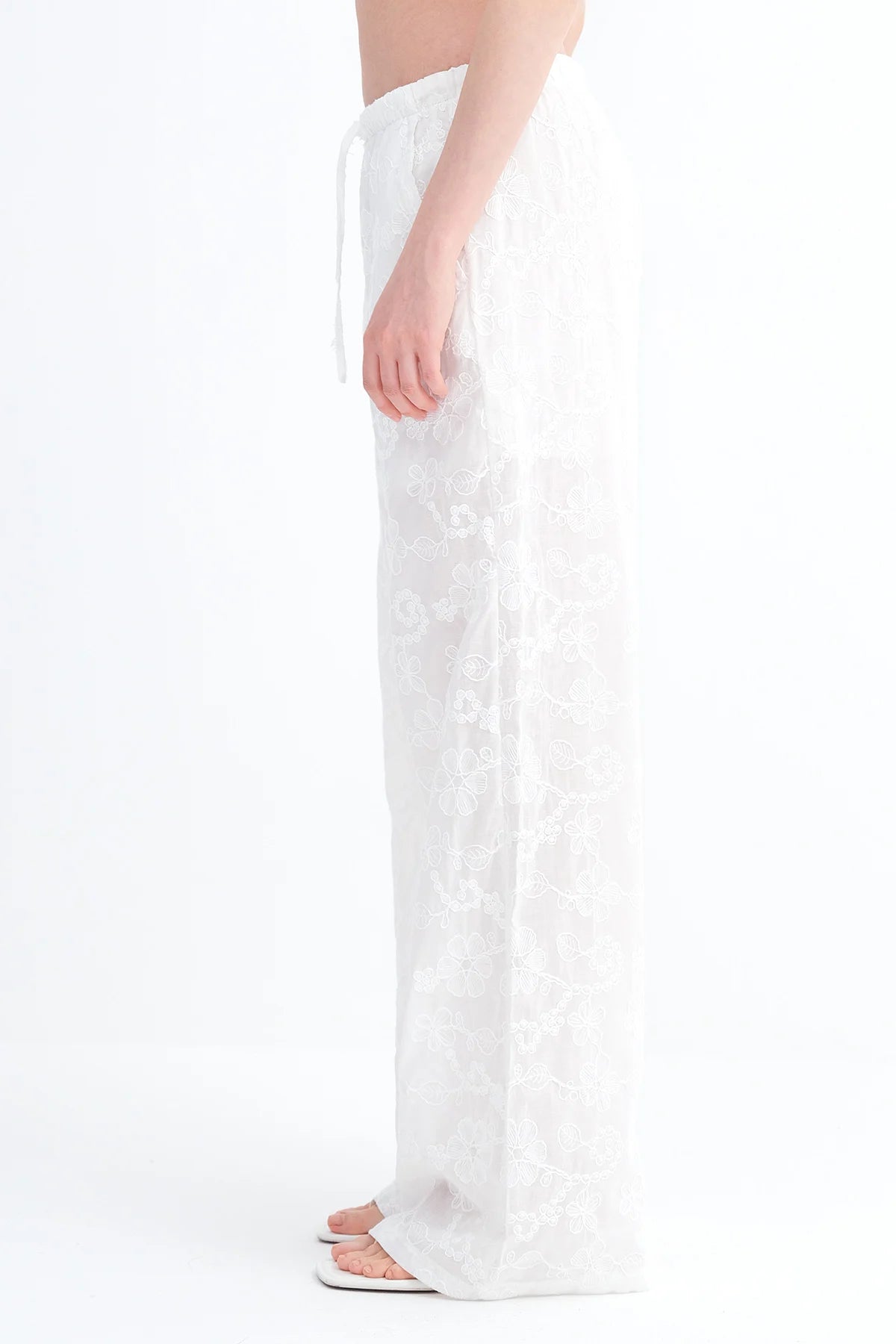 White_Guipure-Patterned-Trousers-addax