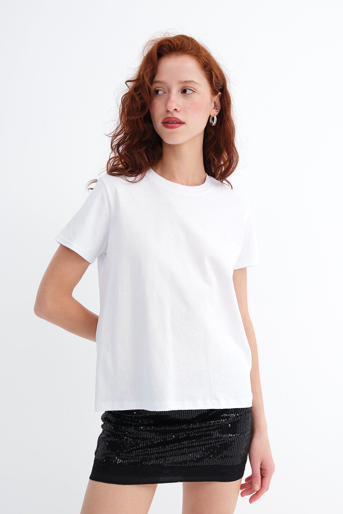 White_Crew-Neck-Basic-T-shirt-addax