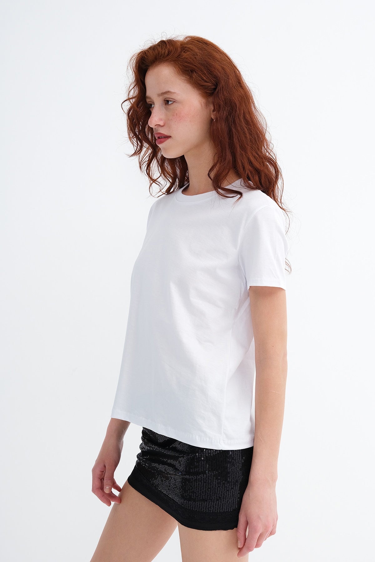 White_Crew-Neck-Basic-T-shirt-addax