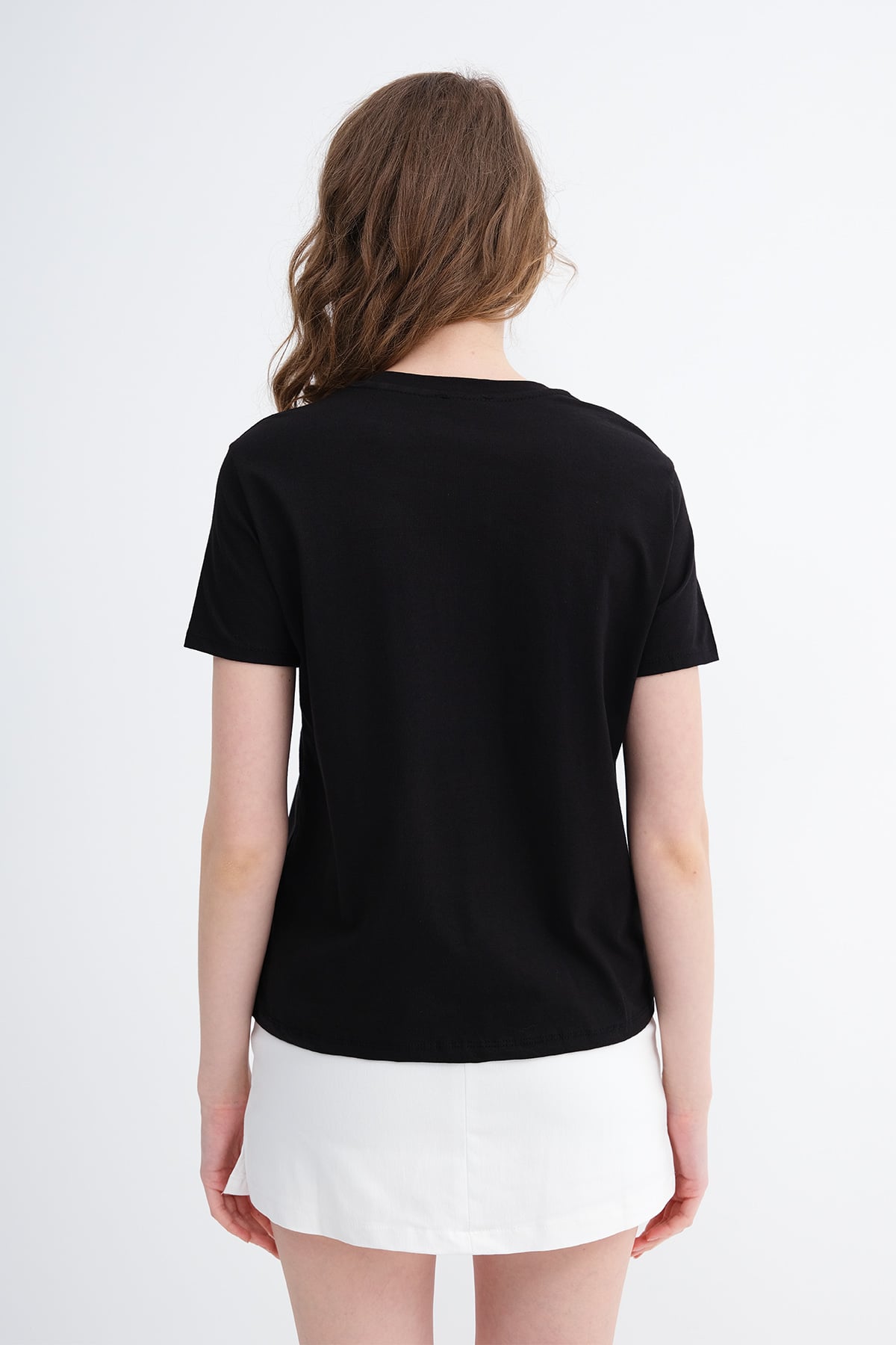 Black_Crew-Neck-Basic-T-shirt-addax
