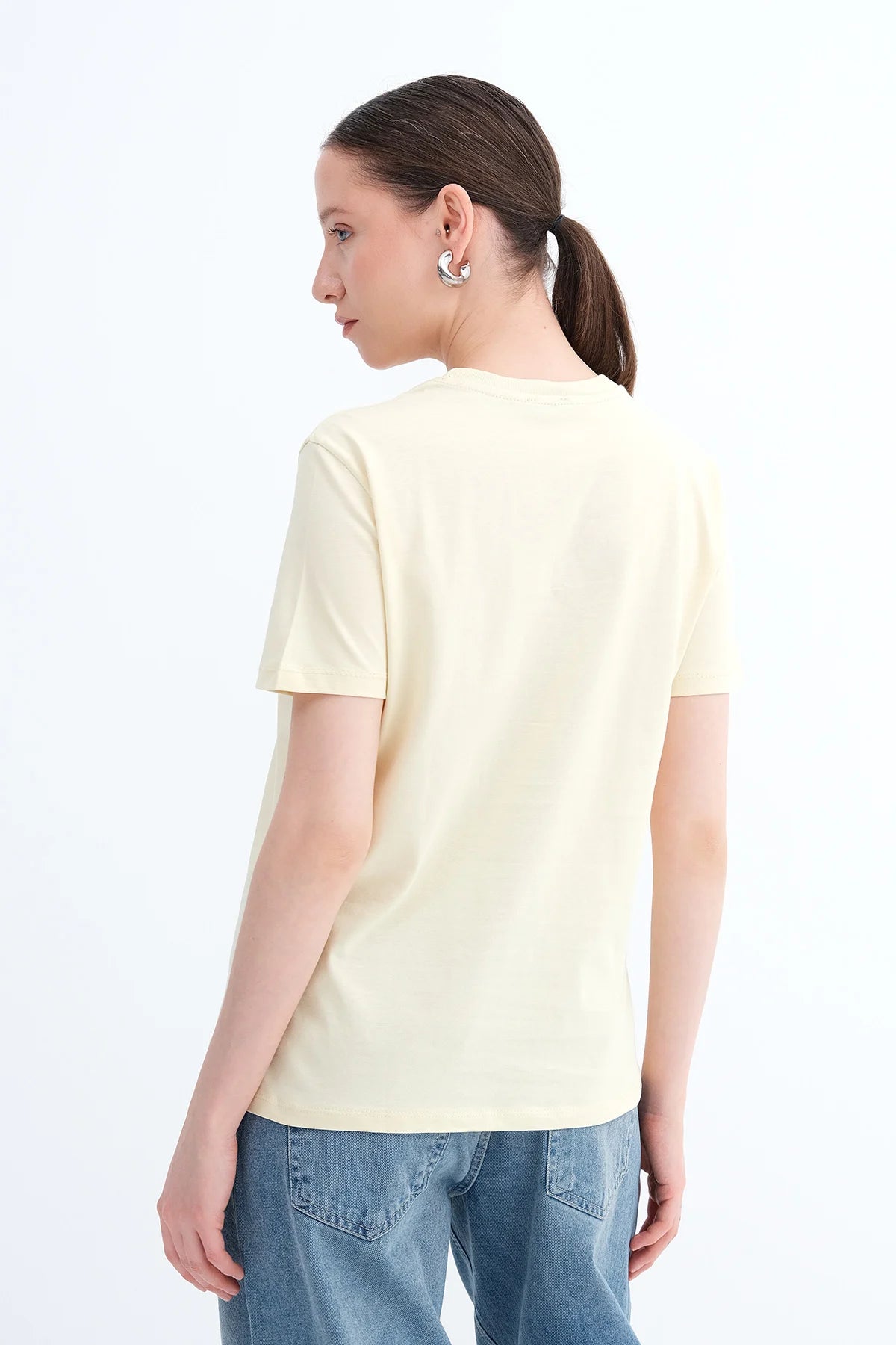 Yellow_Crew-Neck-Basic-T-shirt-addax