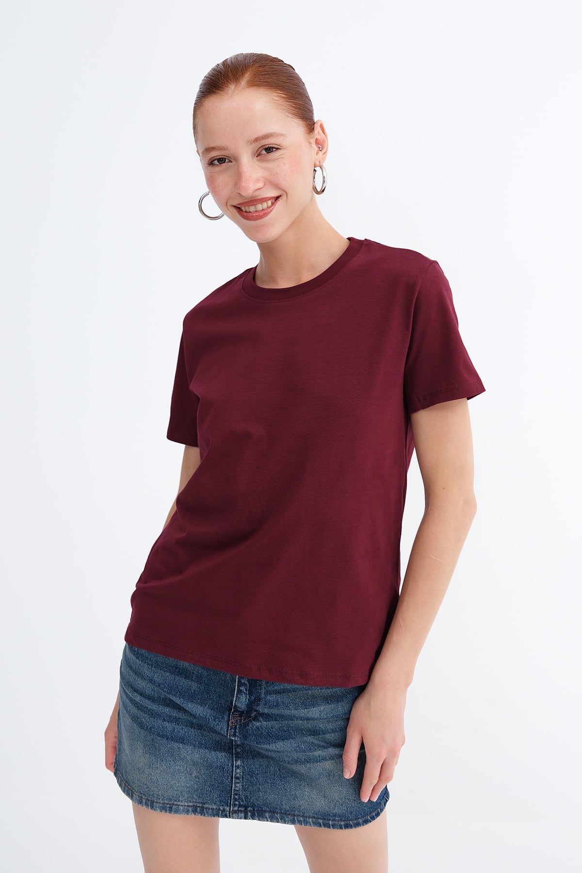Burgundy_Crew-Neck-Basic-T-shirt-addax
