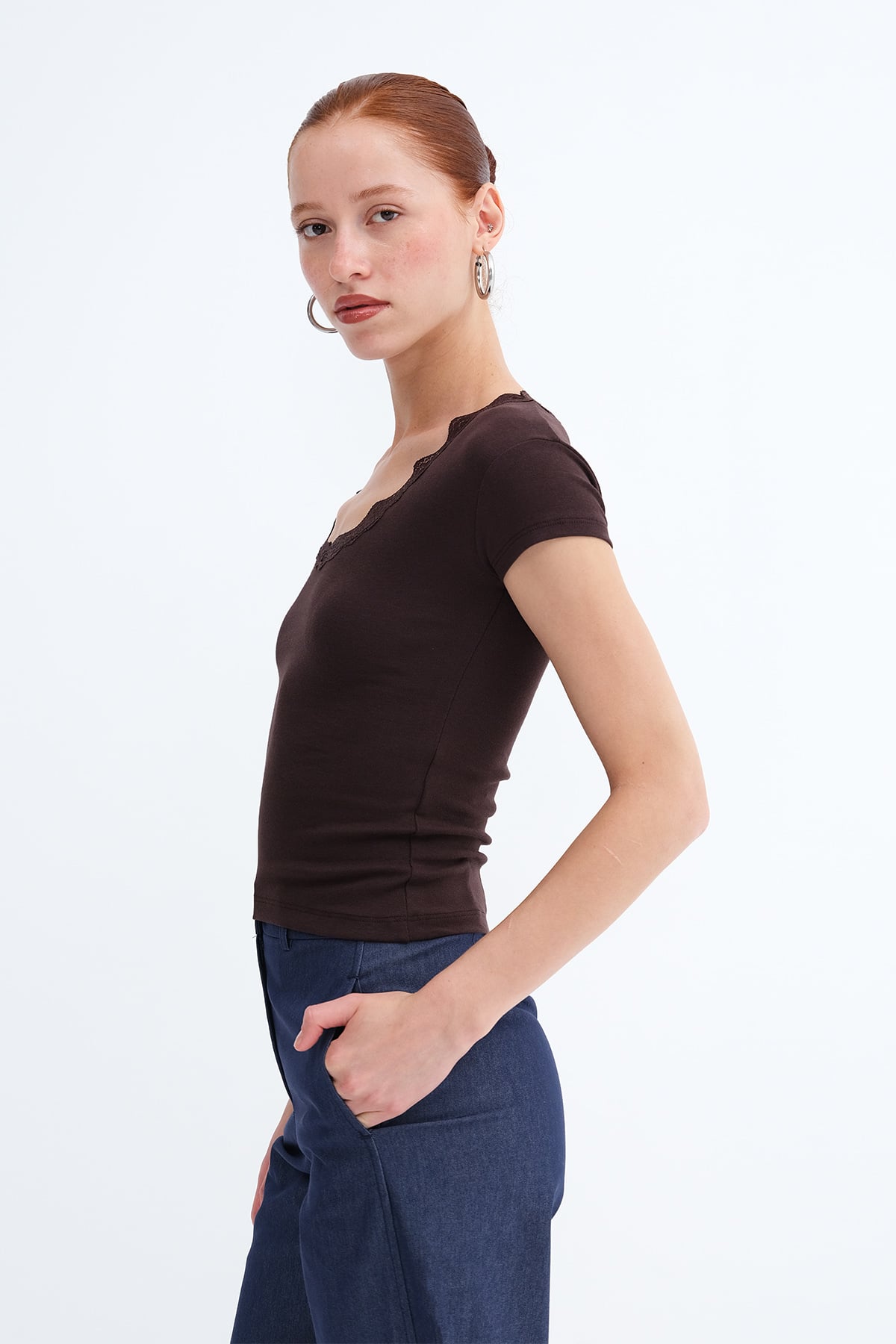 Brown_Lace-Detail-T-shirt-addax