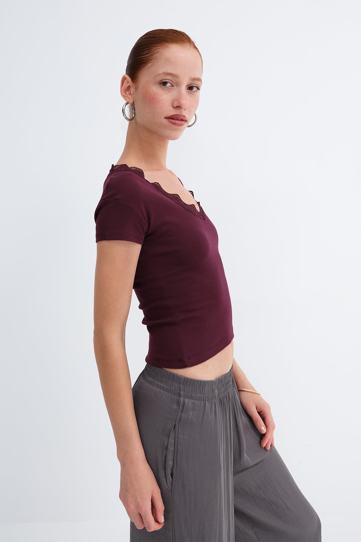 Burgundy_Lace-Detail-T-shirt-addax