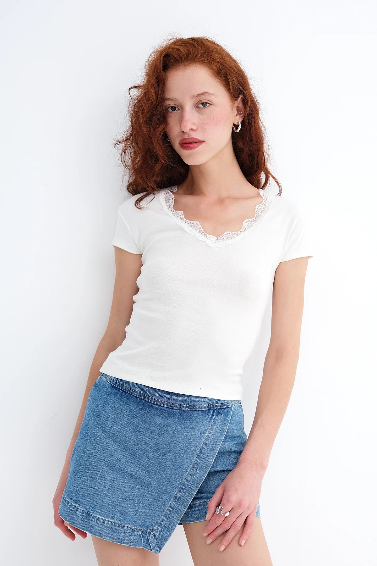 Ecru_Lace-Detail-T-shirt-addax