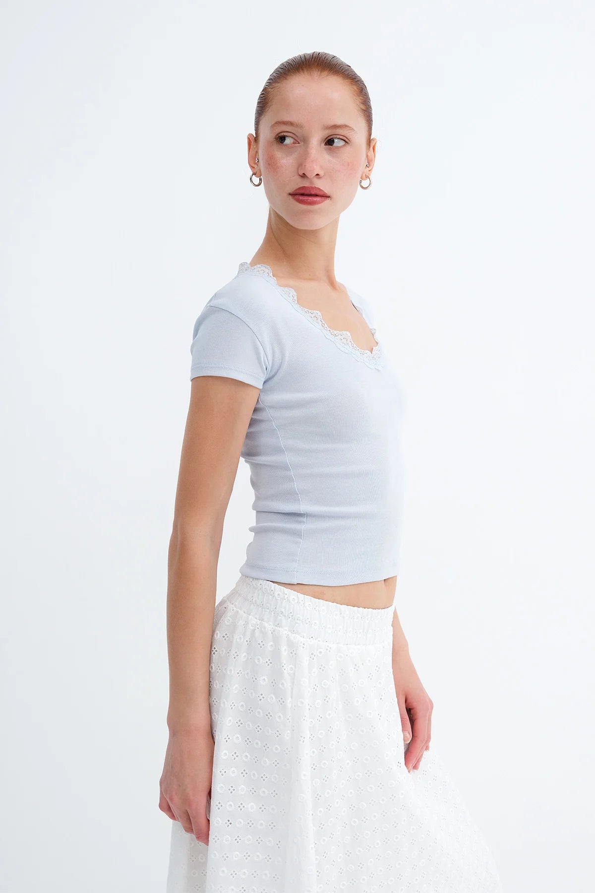 Baby-Blue_Lace-Detail-T-shirt-addax