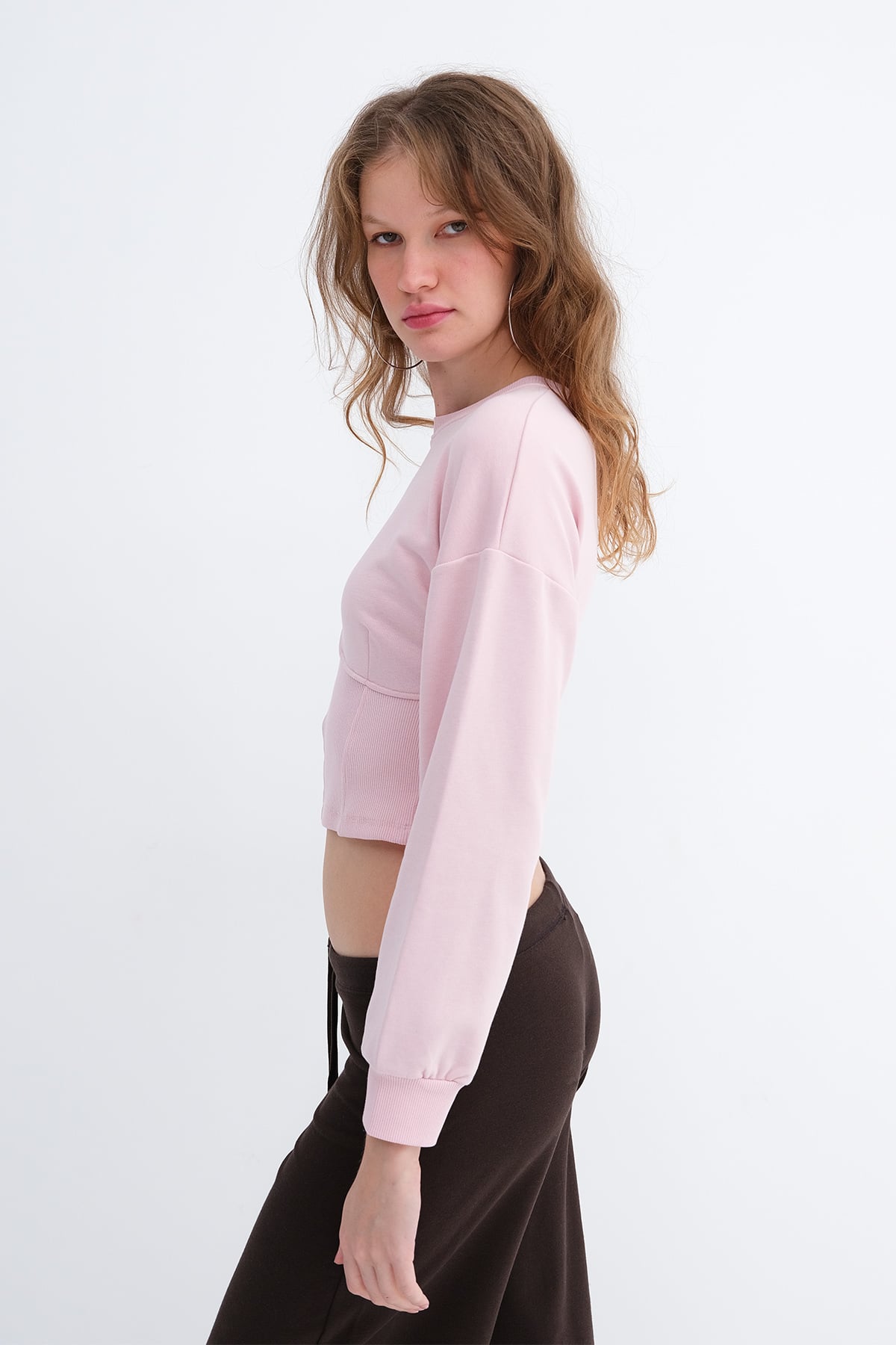 Lotus_Corset-Waist-Crop-Sweatshirt-addax