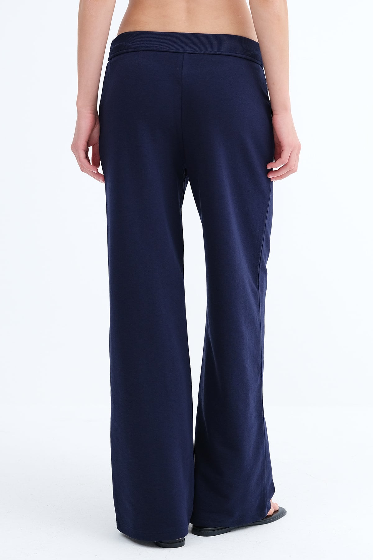 Dark-Night-Blue_Elastic-Waist-Sweatpants-addax