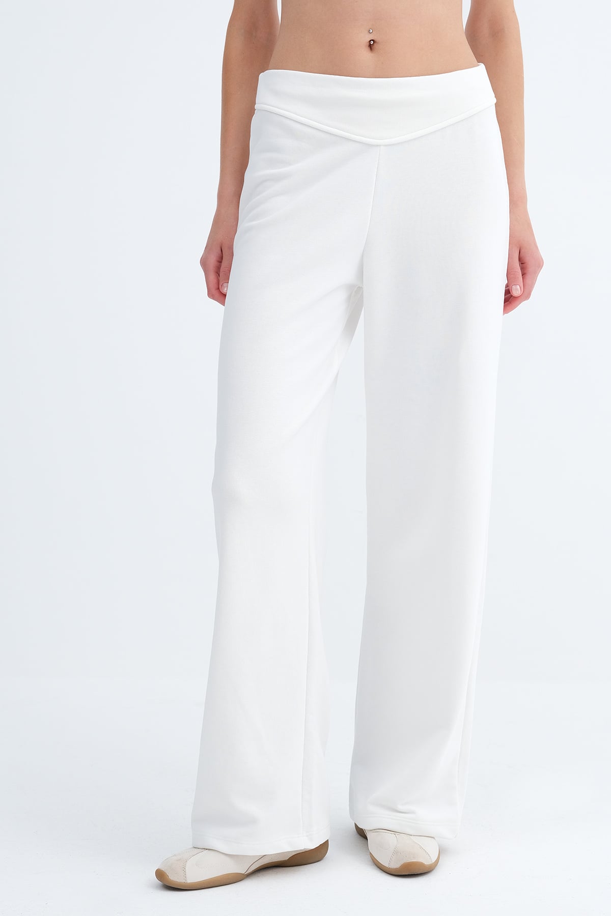 Ecru_Elastic-Waist-Sweatpants-addax