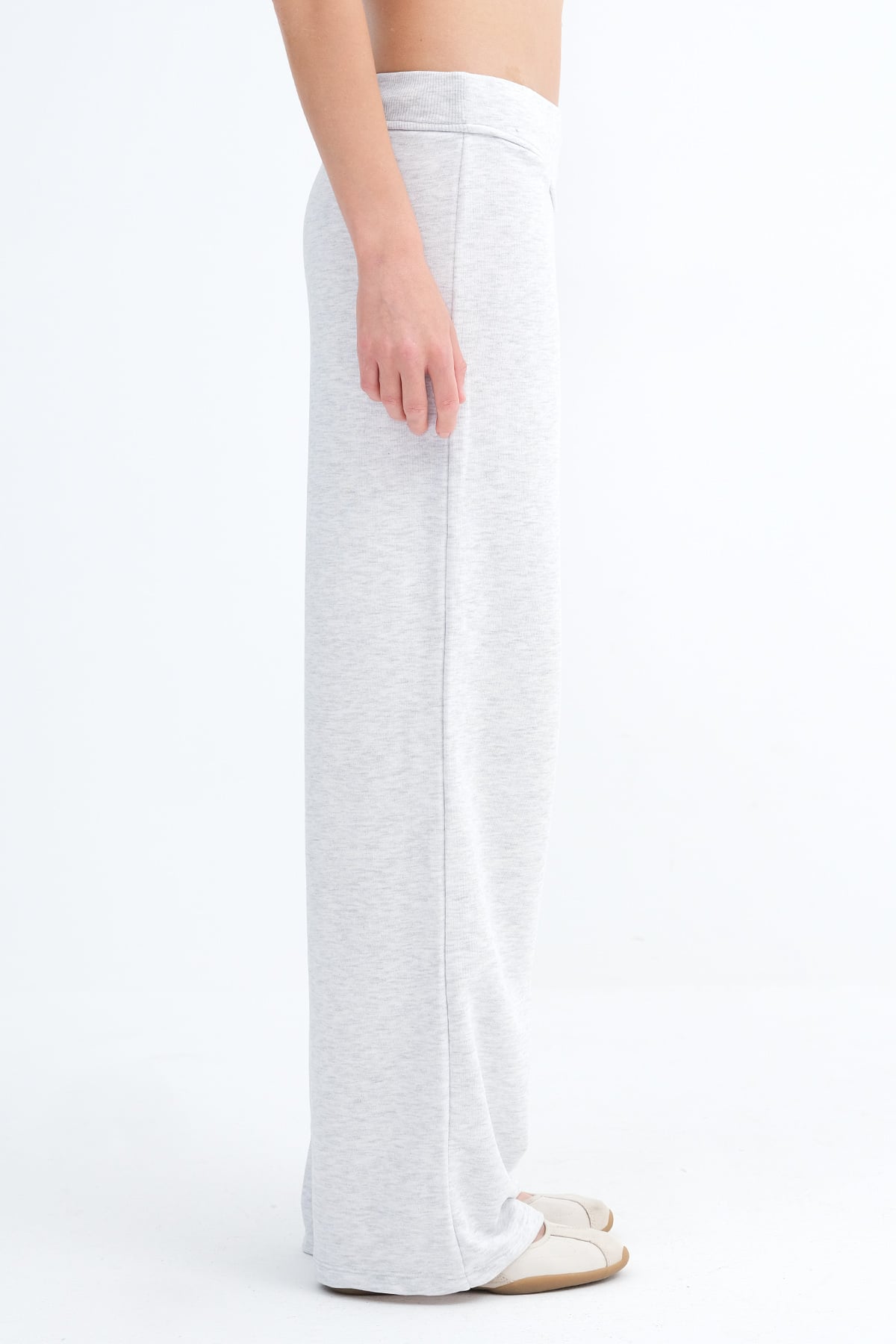 Snow-Melange_Elastic-Waist-Sweatpants-addax
