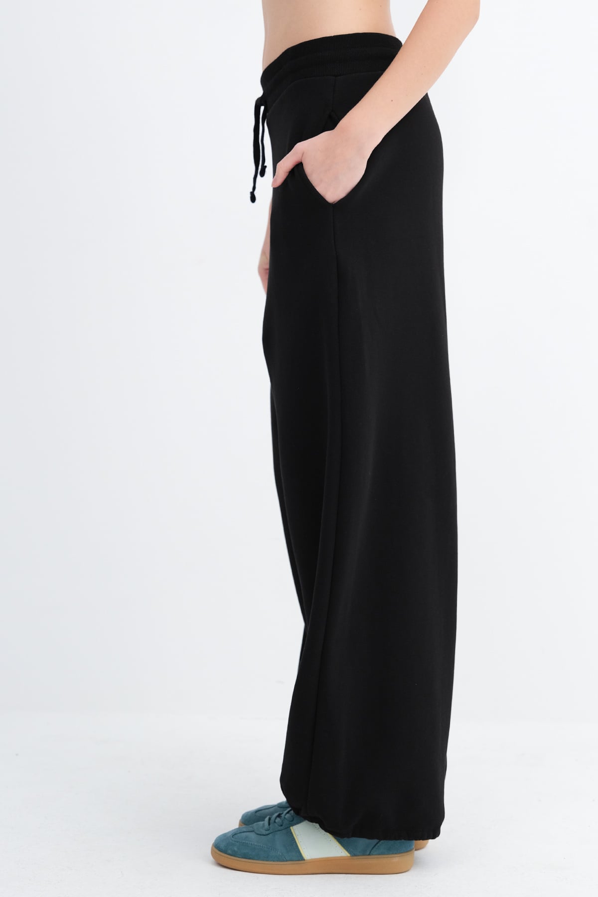 Black_Elasticated-Hem-Fleece-Joggers-addax