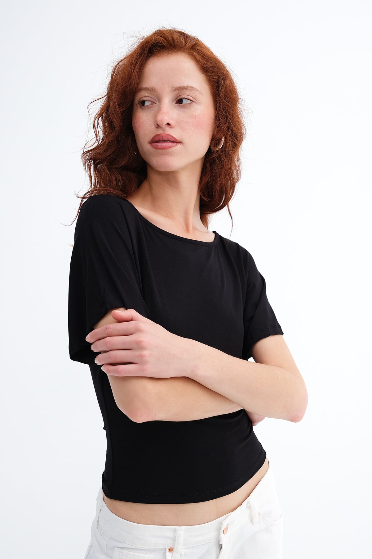 Black_Boat-Neck-Basic-T-shirt-addax