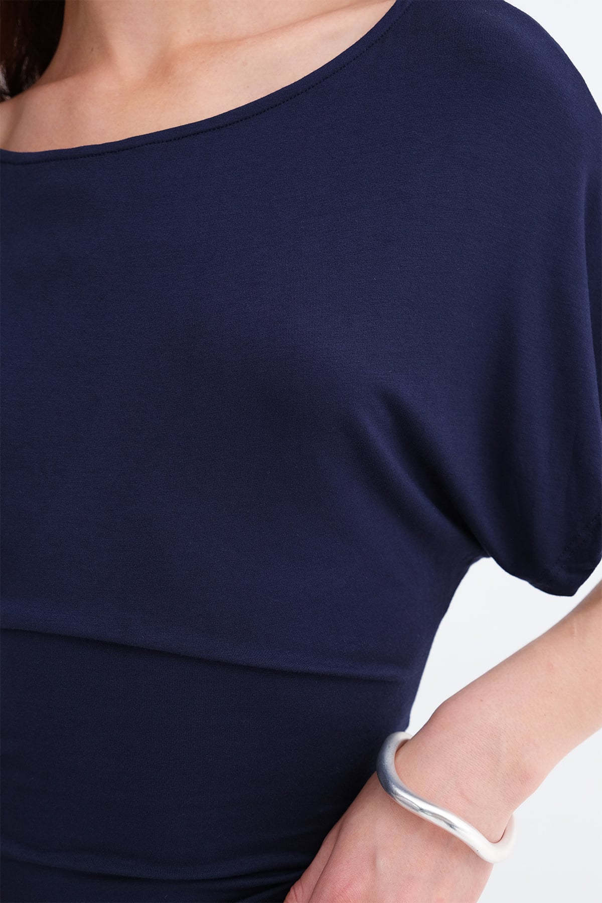 Dark-Night-Blue_Boat-Neck-Basic-T-shirt-addax