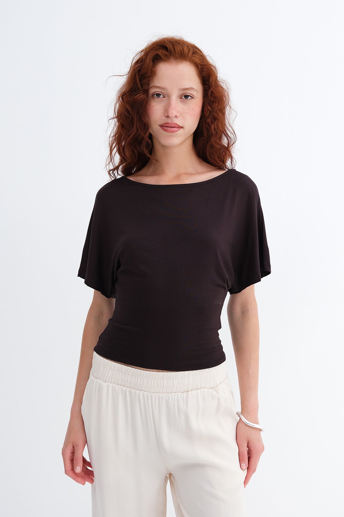 Bitter-Coffee_Boat-Neck-Basic-T-shirt-addax
