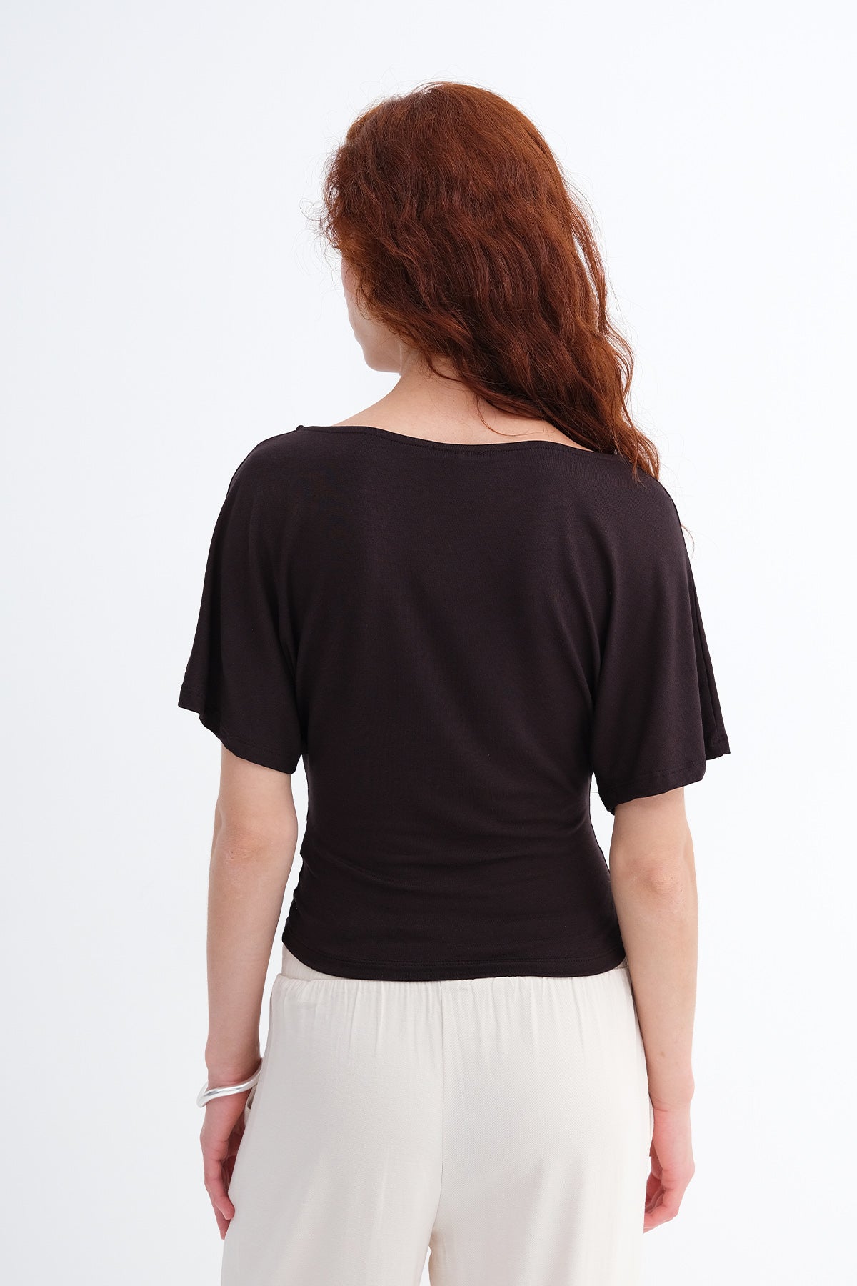 Bitter-Coffee_Boat-Neck-Basic-T-shirt-addax