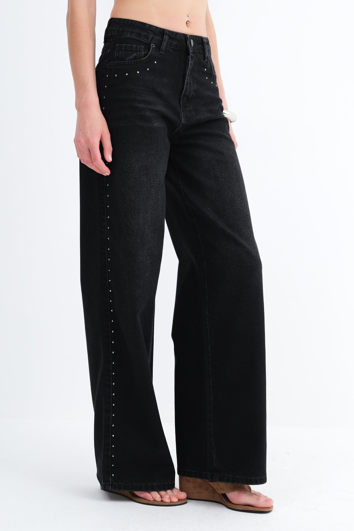 Charcoal_Yıldız-Detaylı-Jean-Pantolon-PN1053-addax