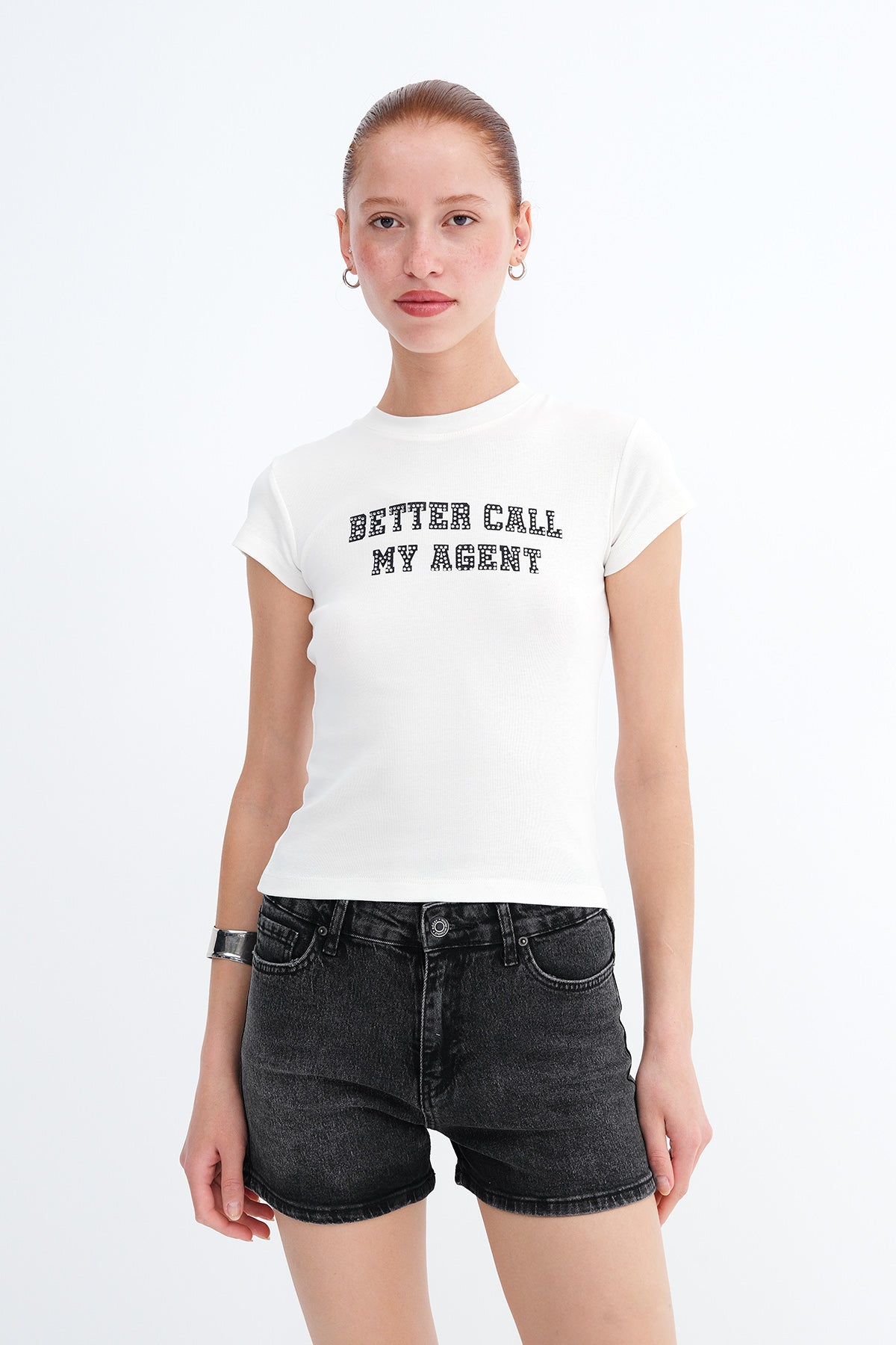 Ecru_Bisiklet-Yaka-Taşlı-T-shirt-P9032-addax