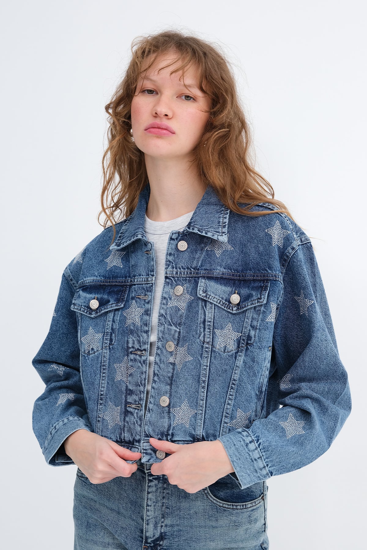 Light-Blue_Star-Rhinestone-Denim-Jacket-addax