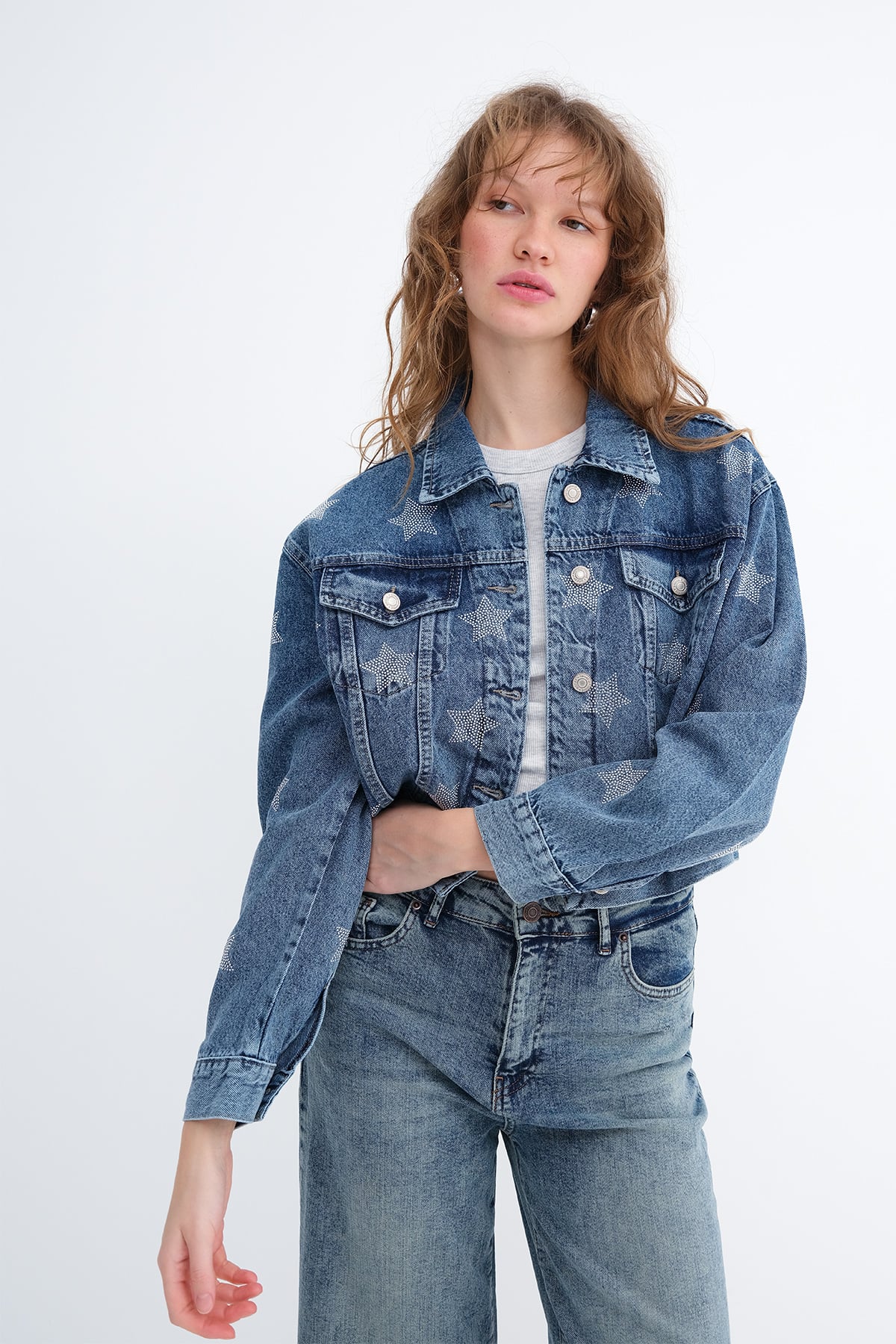 Light-Blue_Star-Rhinestone-Denim-Jacket-addax