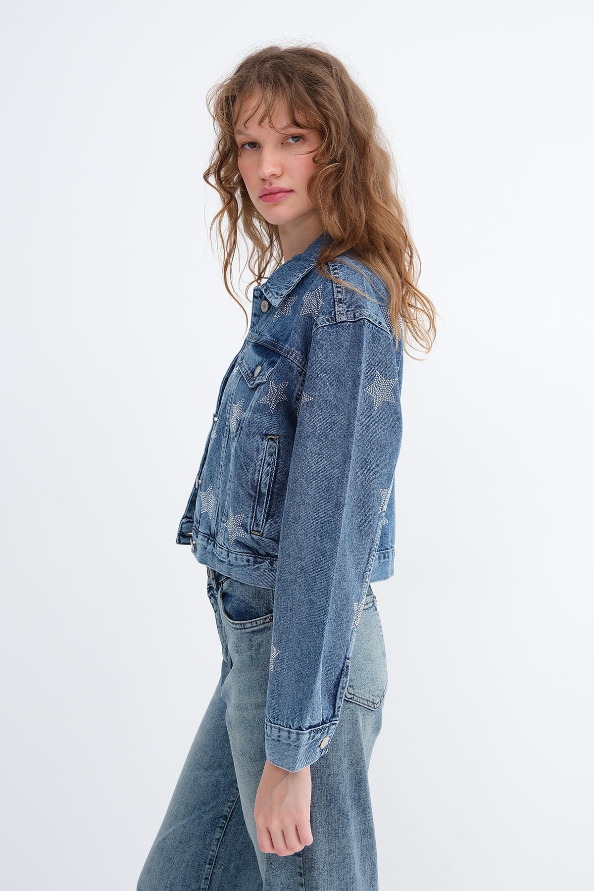Light-Blue_Star-Rhinestone-Denim-Jacket-addax