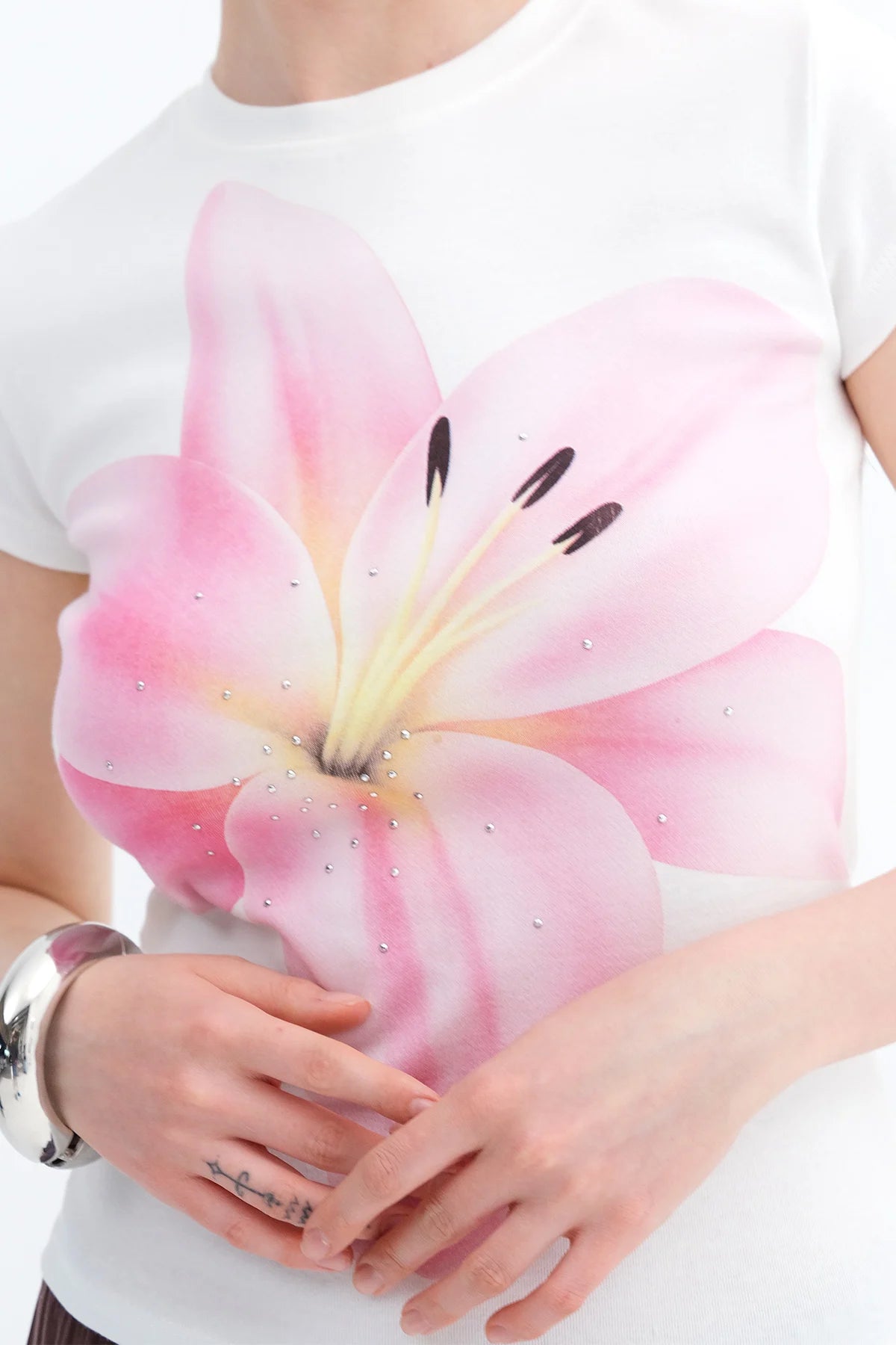 Ecru_Floral-Printed-T-shirt-addax