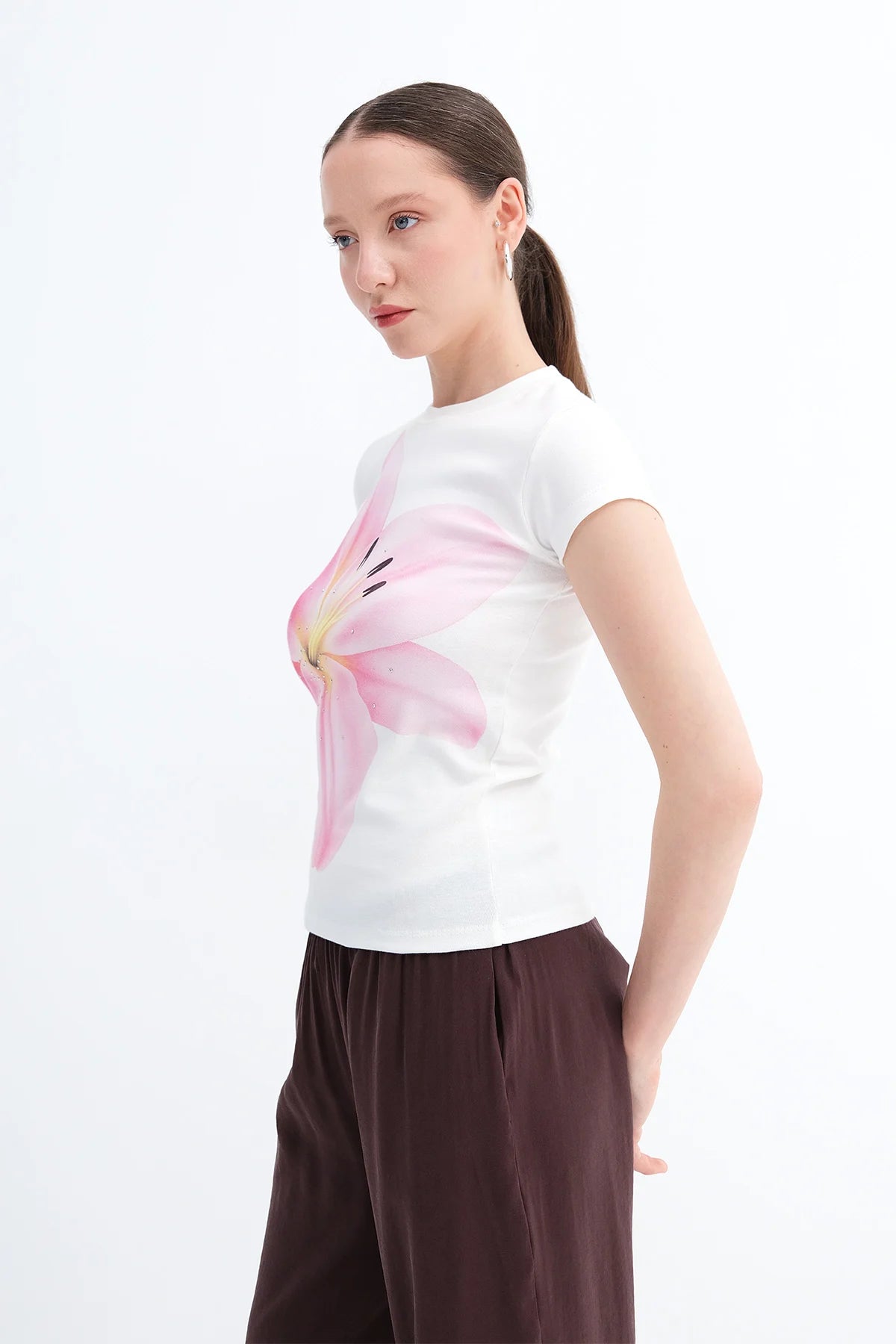 Ecru_Floral-Printed-T-shirt-addax