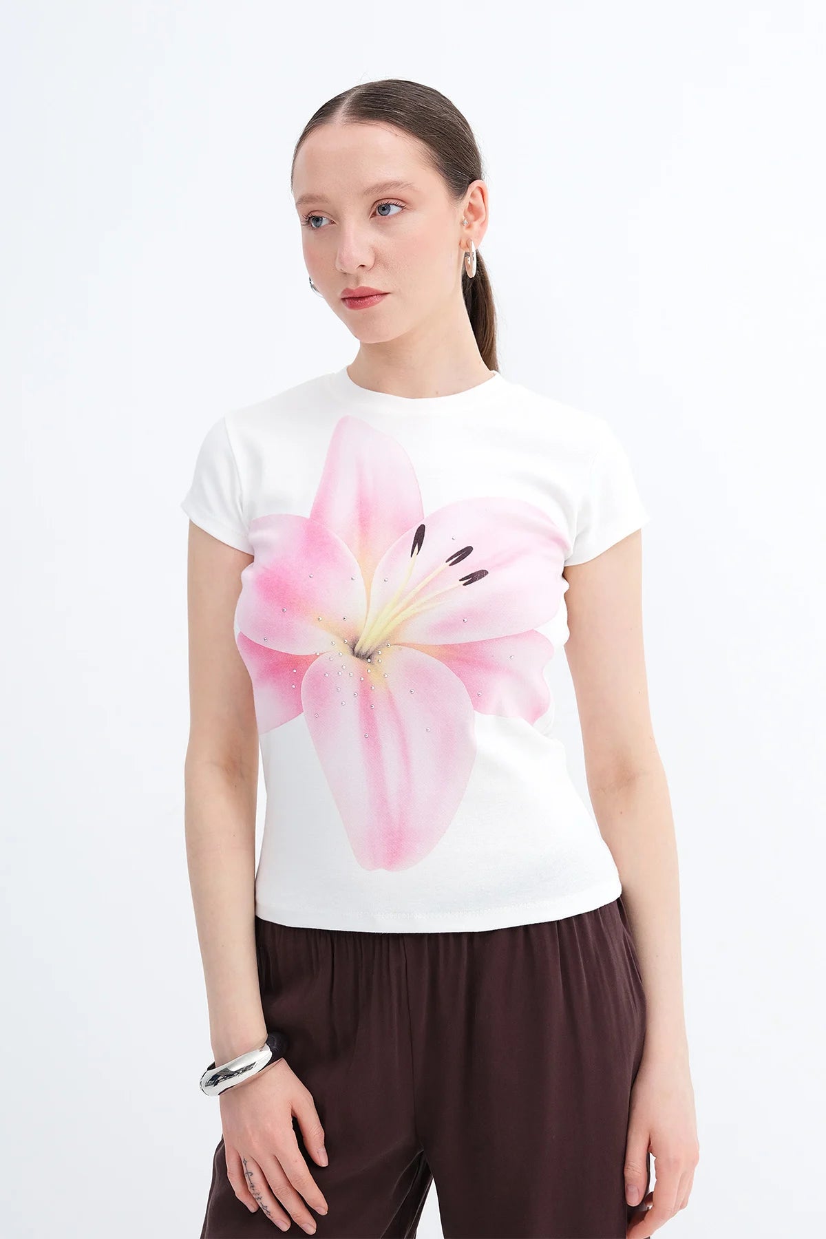 Ecru_Floral-Printed-T-shirt-addax