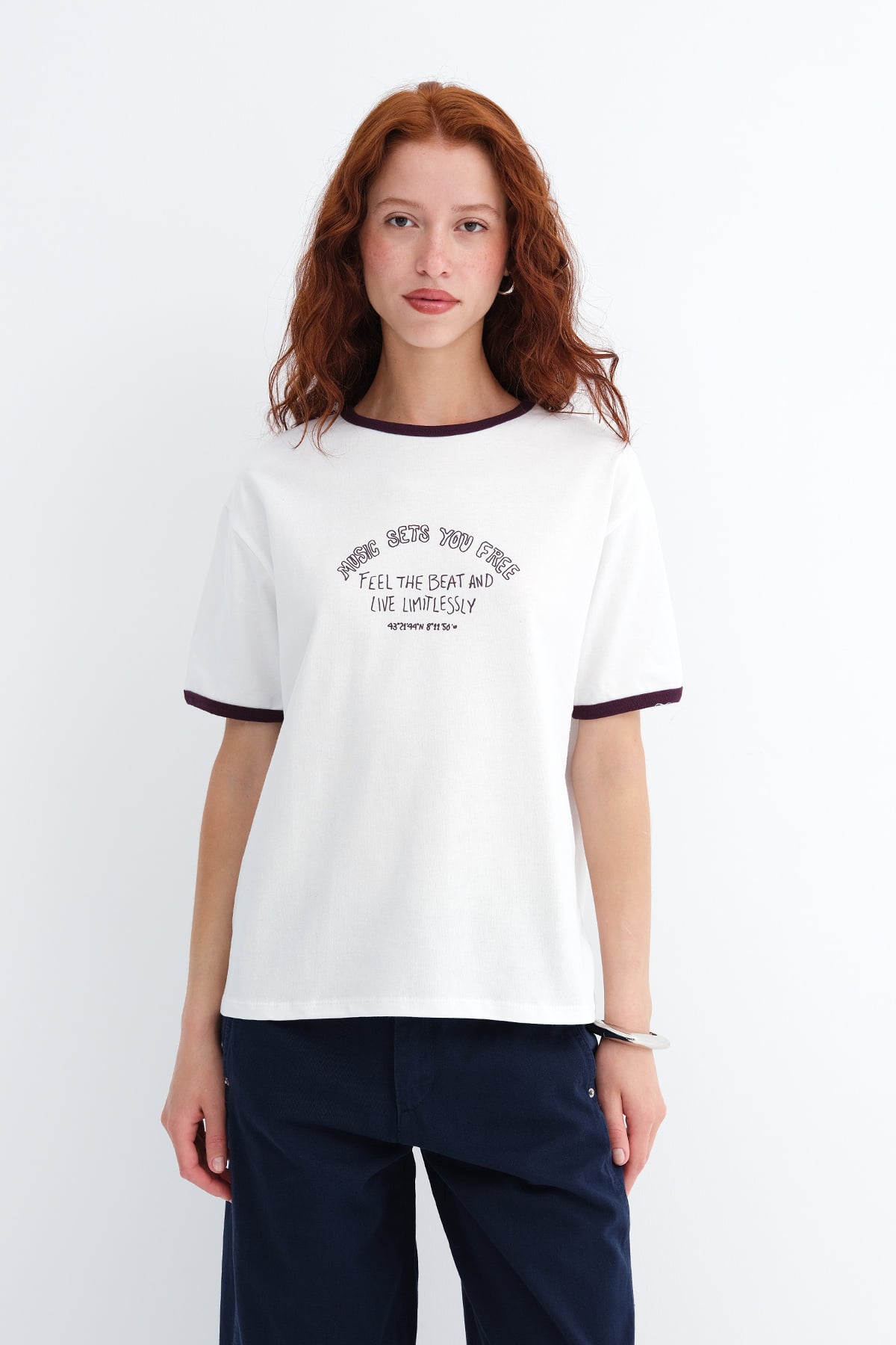 Ecru_Slogan-Print-Crew-Neck-T-Shirt-addax