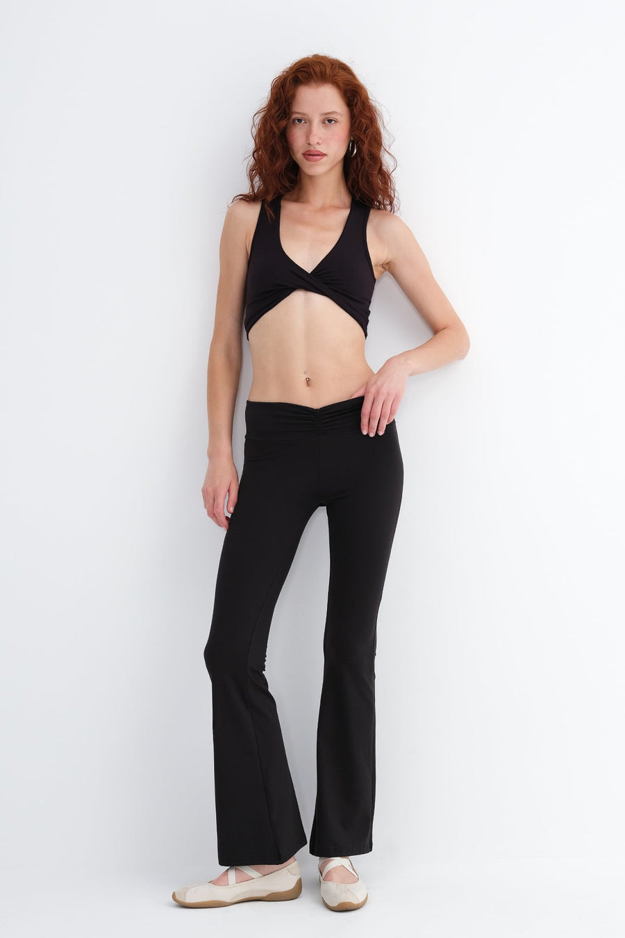 Black_Ruched-Front-Flared-Leggings-addax