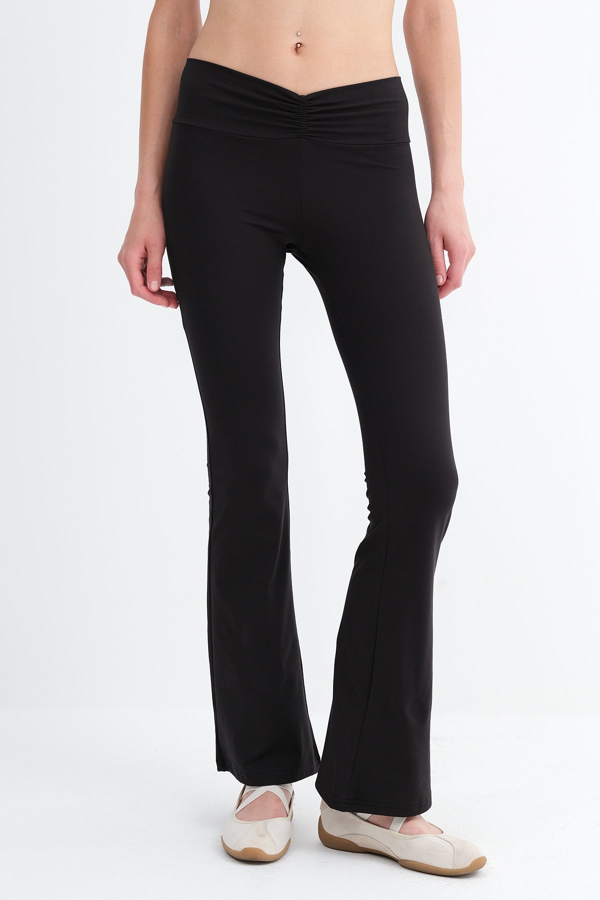 Black_Ruched-Front-Flared-Leggings-addax