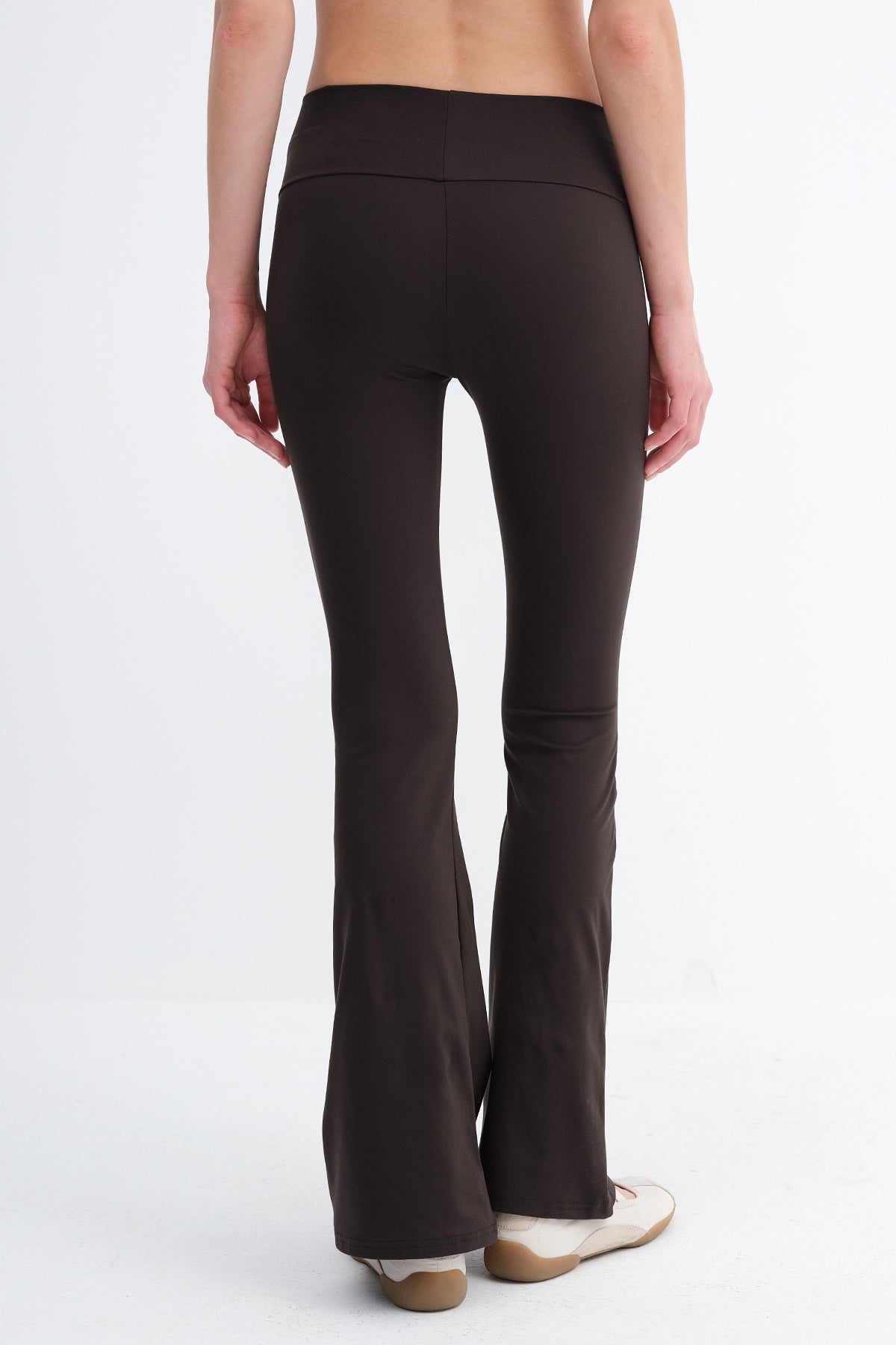Bitter-Coffee_Ruched-Front-Flared-Leggings-addax
