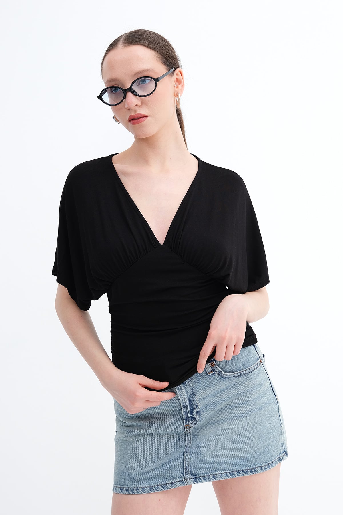 Black_V-Yaka-Büzgülü-Bluz-P0957-addax
