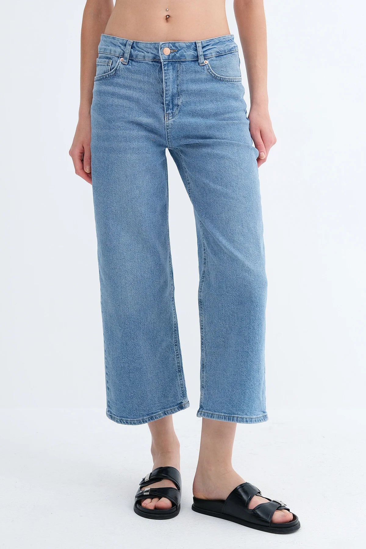 Wide Leg Denim Jeans